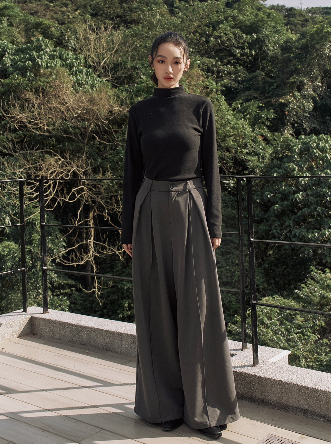 闊腿西裝打褶長褲