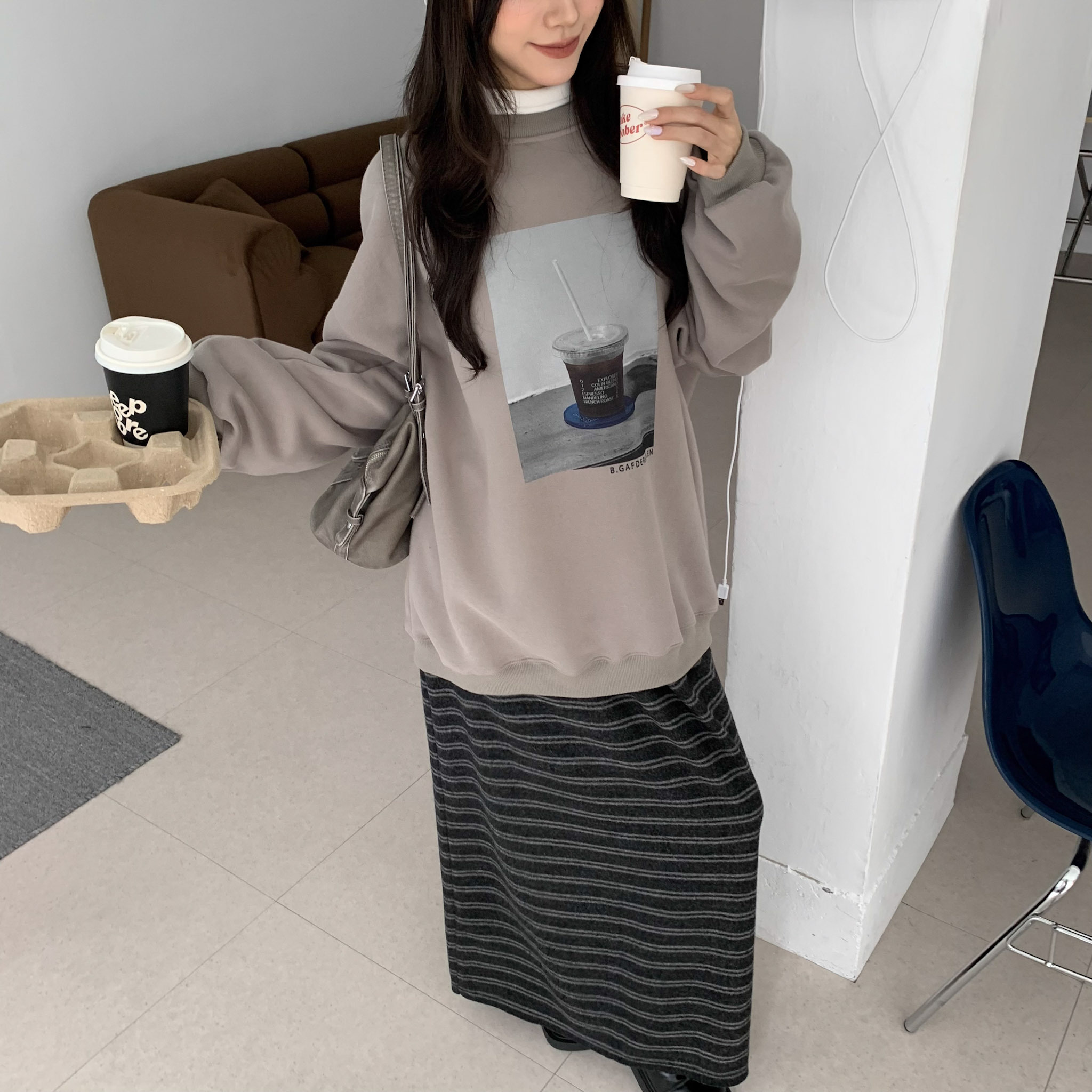 ISA_美式陪你過早八! 極簡生活感寬鬆大學TEE_51068