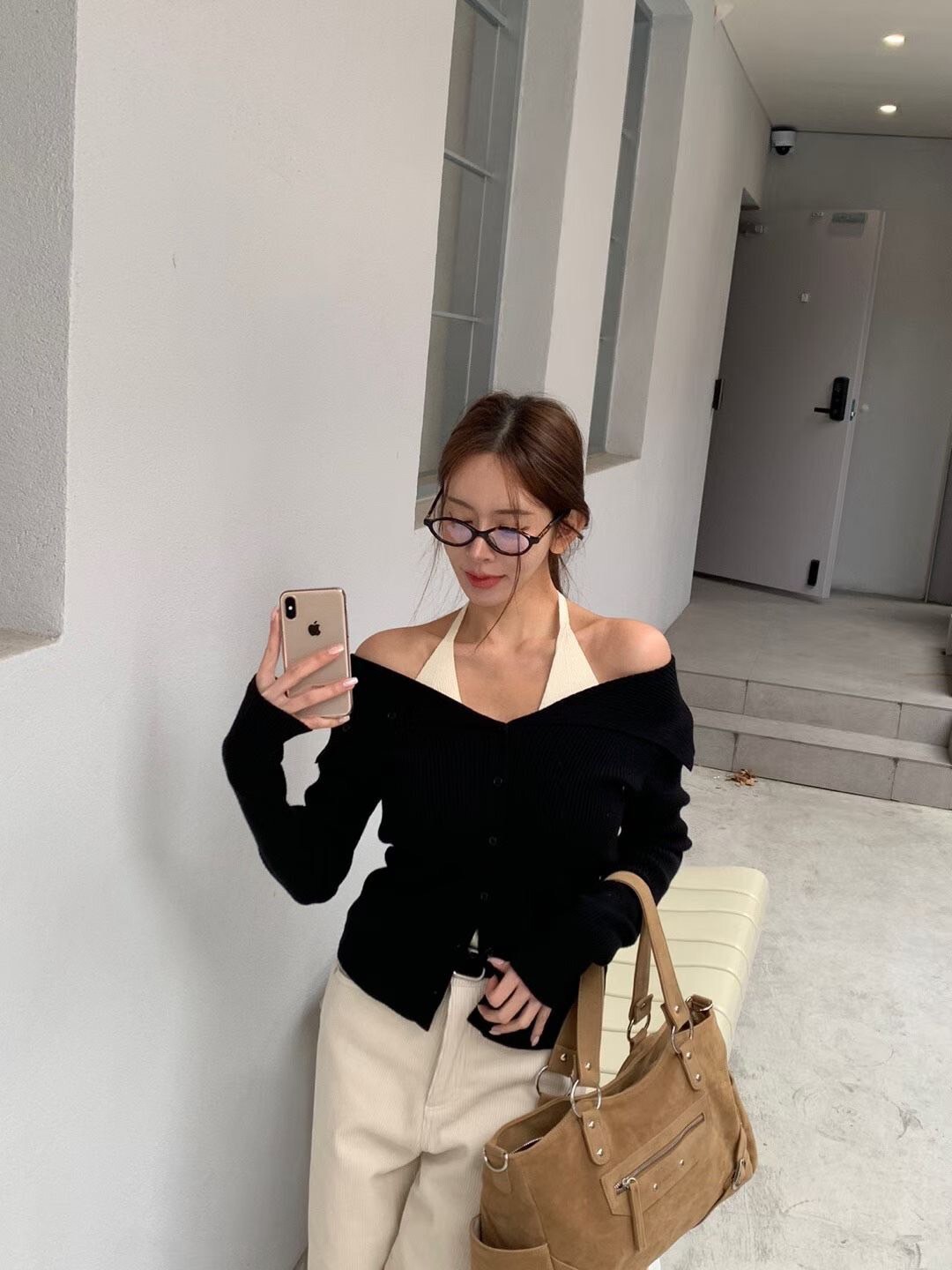 配色繞脖假兩件翻領造型排釦螺紋上衣 / 2色