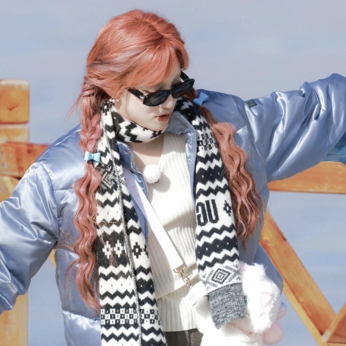 【代購】UGG 時尚舒適保暖 腈綸披肩 宋雨琦同款｜男女同款 情侶款｜黑色