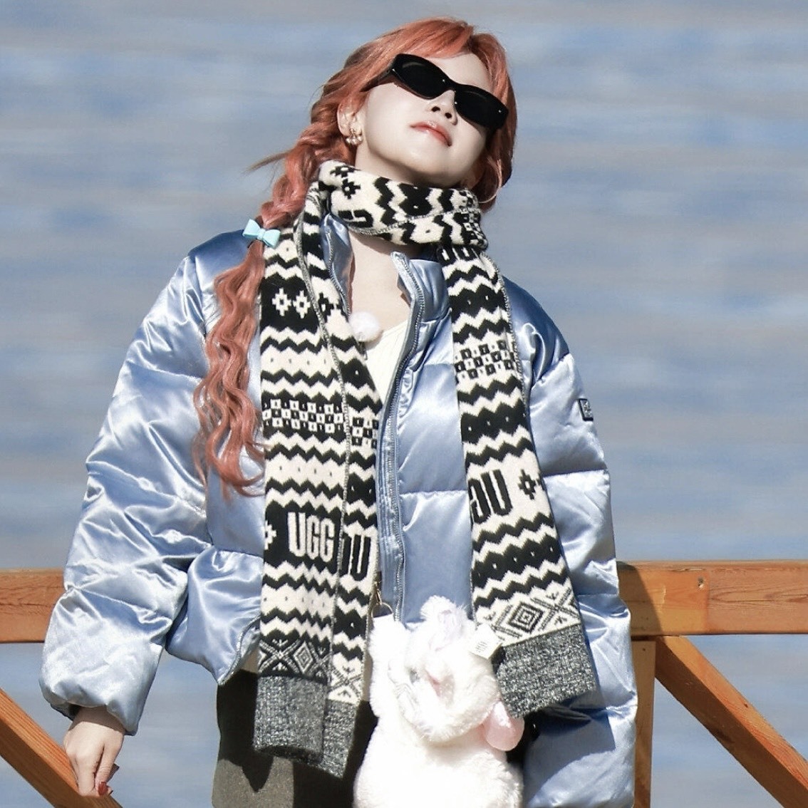 【代購】UGG 時尚舒適保暖 腈綸披肩 宋雨琦同款｜男女同款 情侶款｜黑色