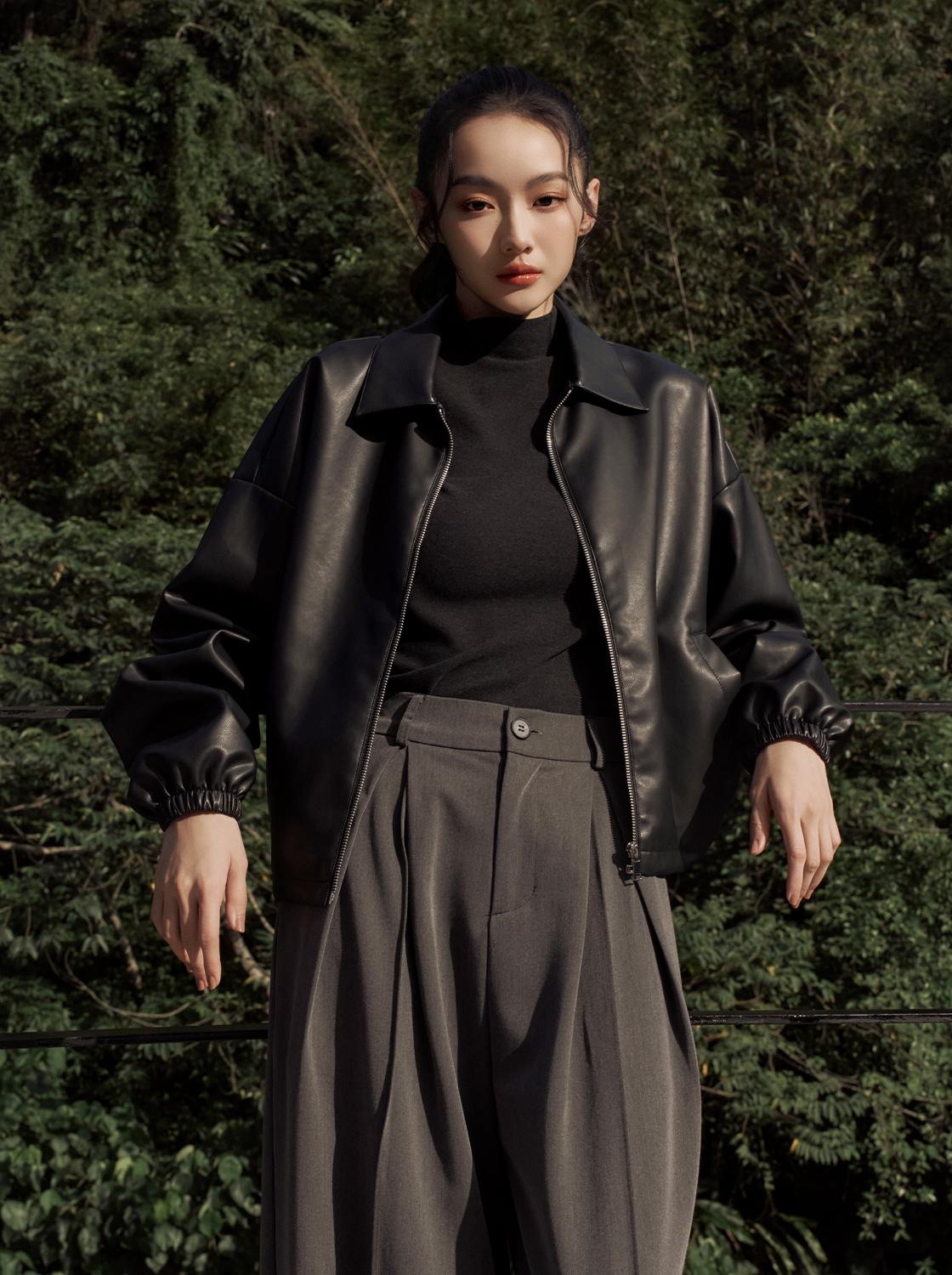 【期間限定】經典翻領皮外套