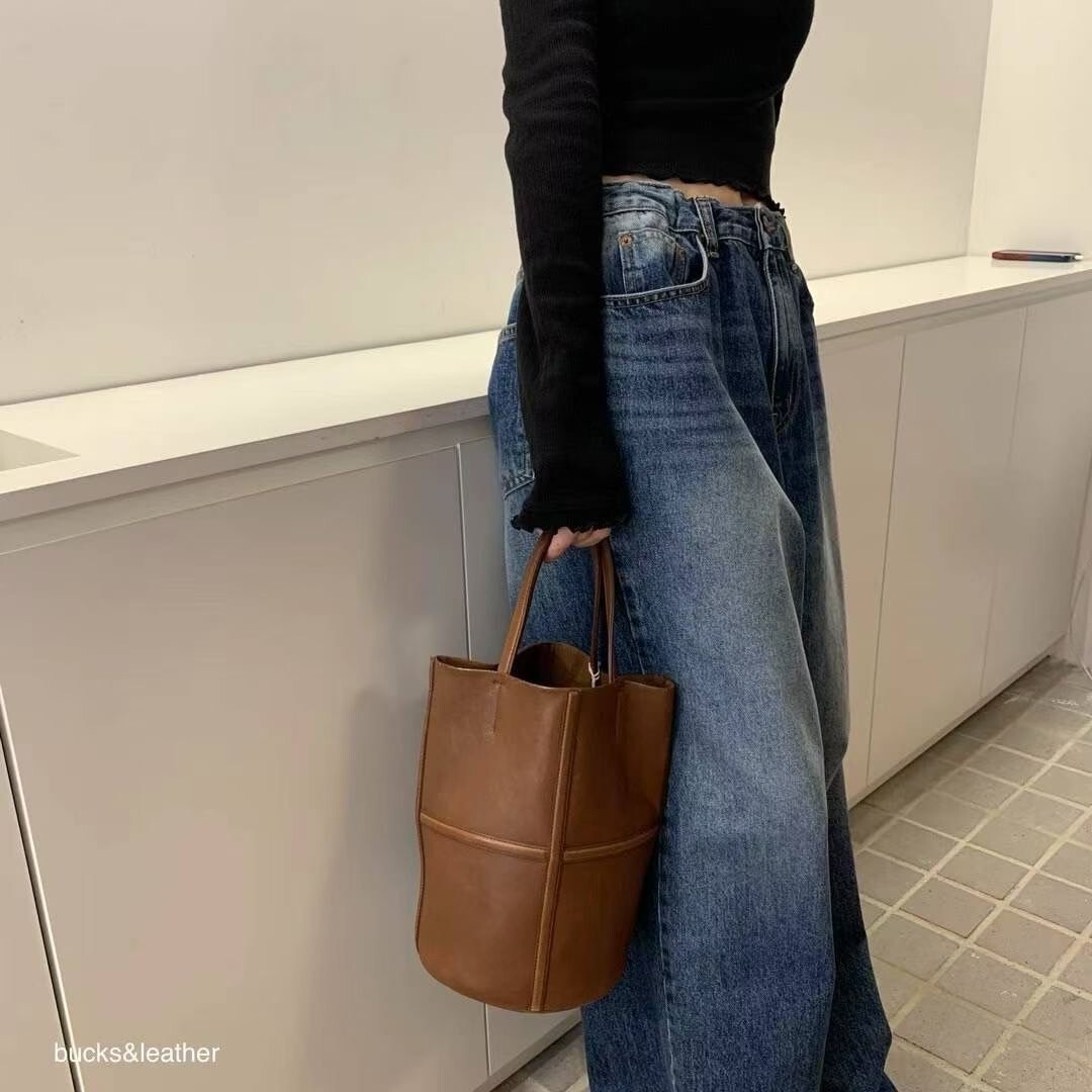 Bucks & leather 背帶可拆-羊皮水桶包 / 3色