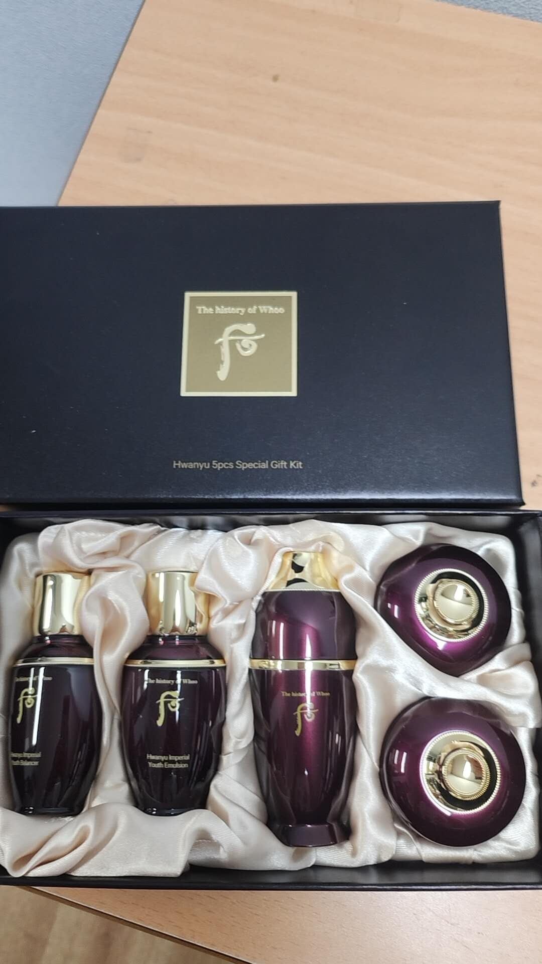 【直播】LL121537 WHOO后 凝顏還幼中樣套裝(5件套)