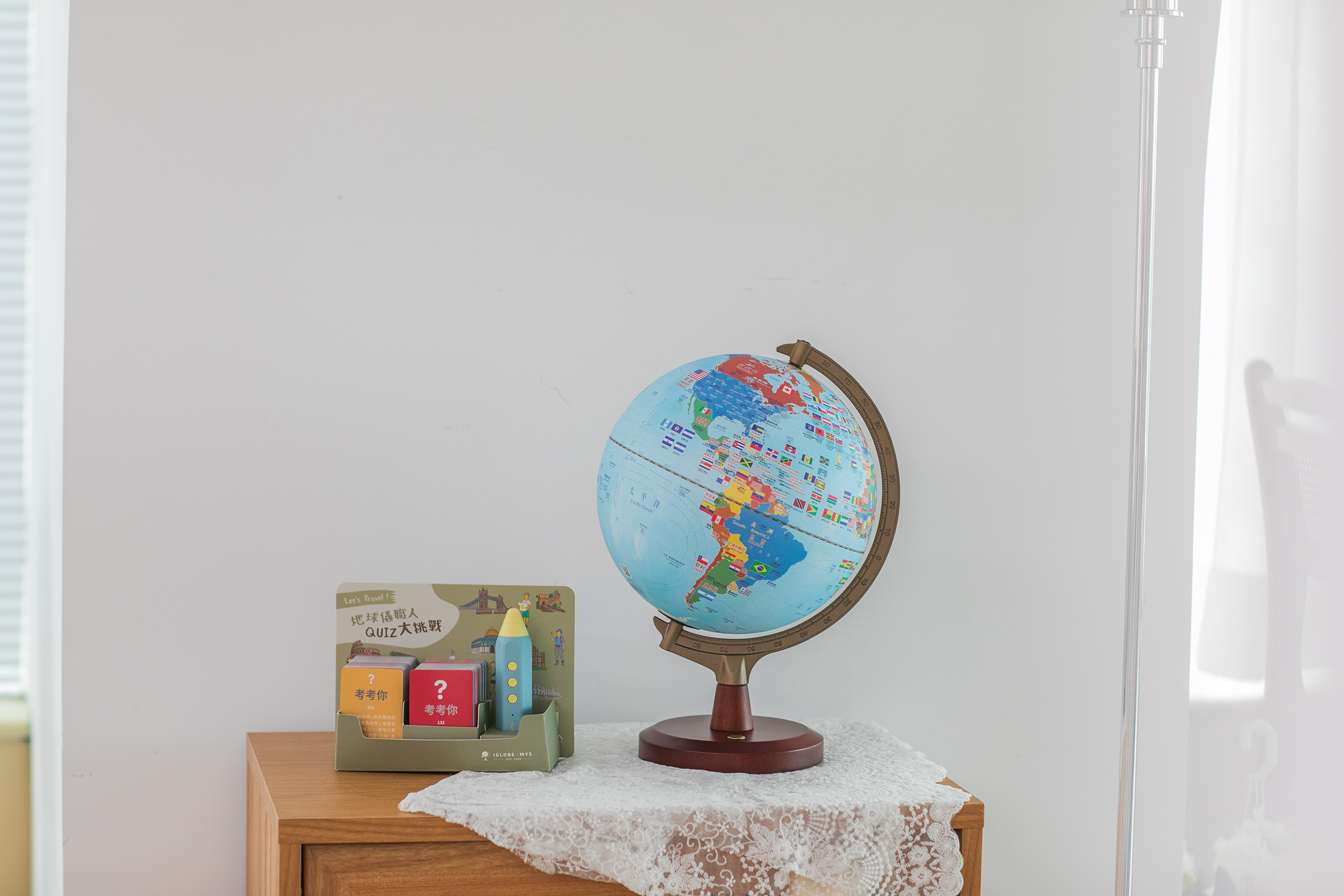 10吋全知互動智慧地球儀