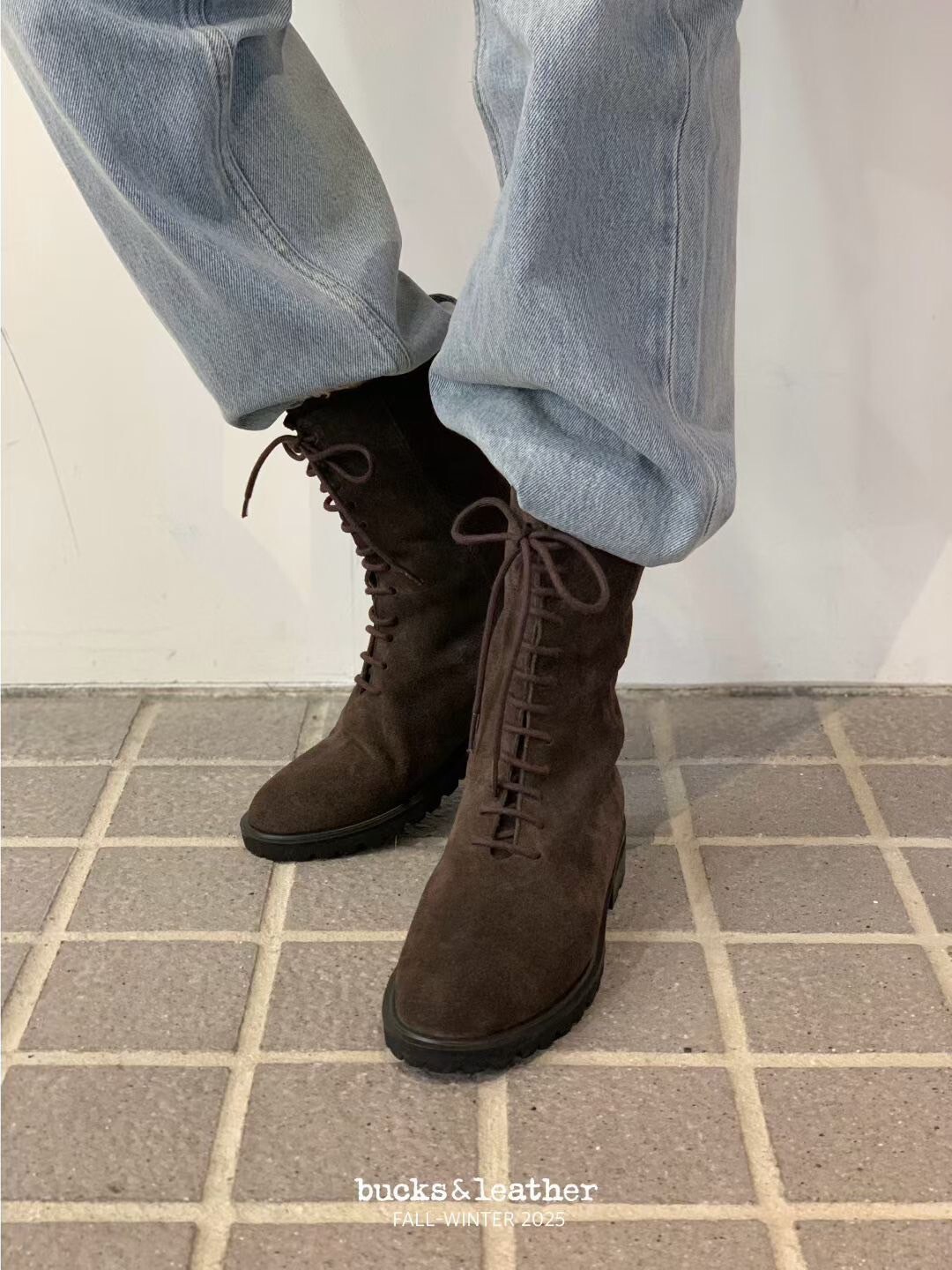 Bucks & Leather 牛皮巧克力色綁帶軍靴