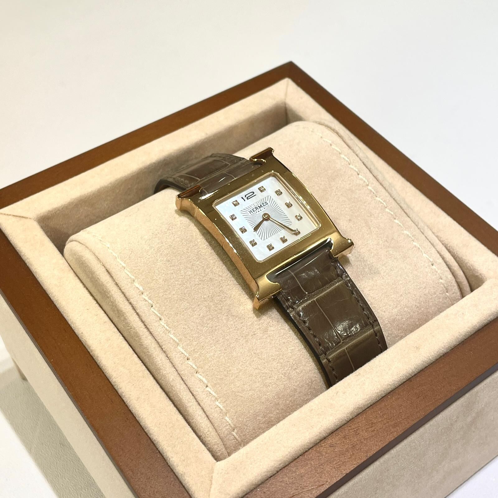 全新HERMES手錶 HEURE H WATCH 30mm 大象灰鱷魚皮帶玫瑰金扣鑽石 #BRAND NEW #香榭站正品