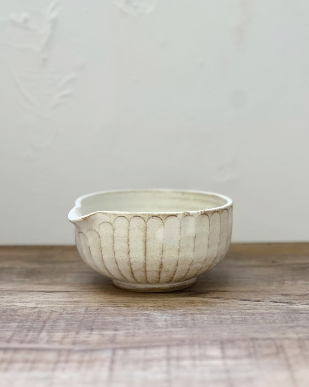 益子燒 手工陶器 刻紋片口抹茶碗｜職人 若林健吾