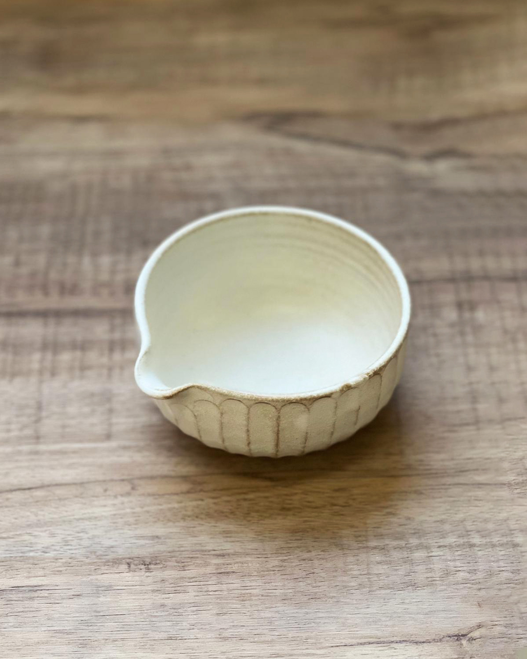 益子燒 手工陶器 刻紋片口抹茶碗｜職人 若林健吾