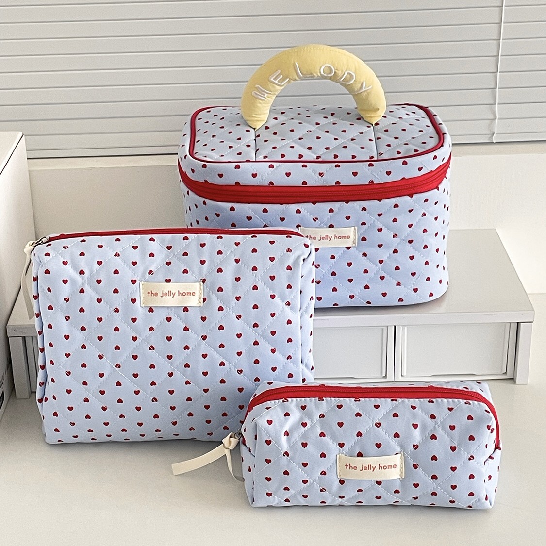 《6471》奶藍黃撞色收納愛心化妝包