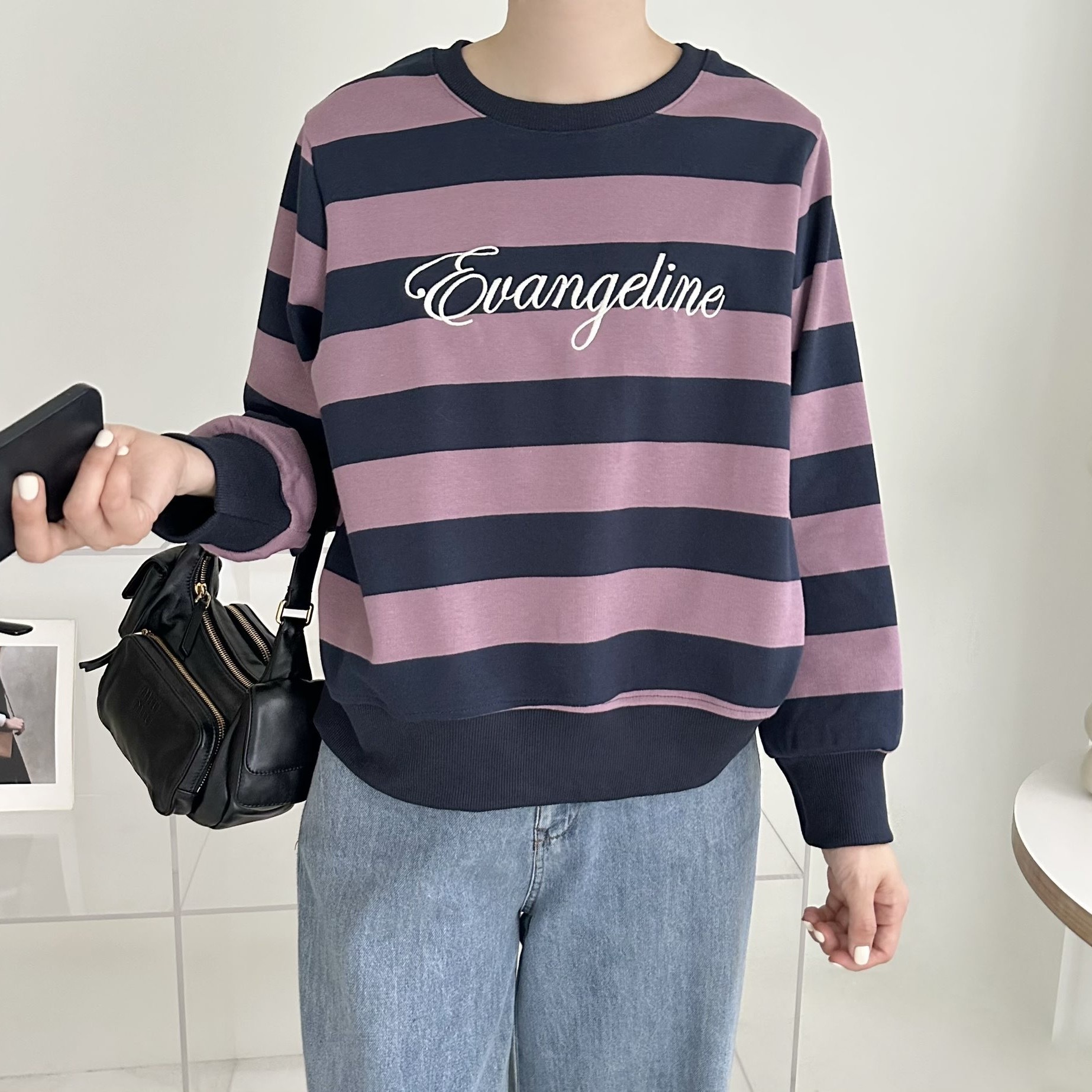 【BONNIE】潦草字橫間衛衣 (C11-C12)