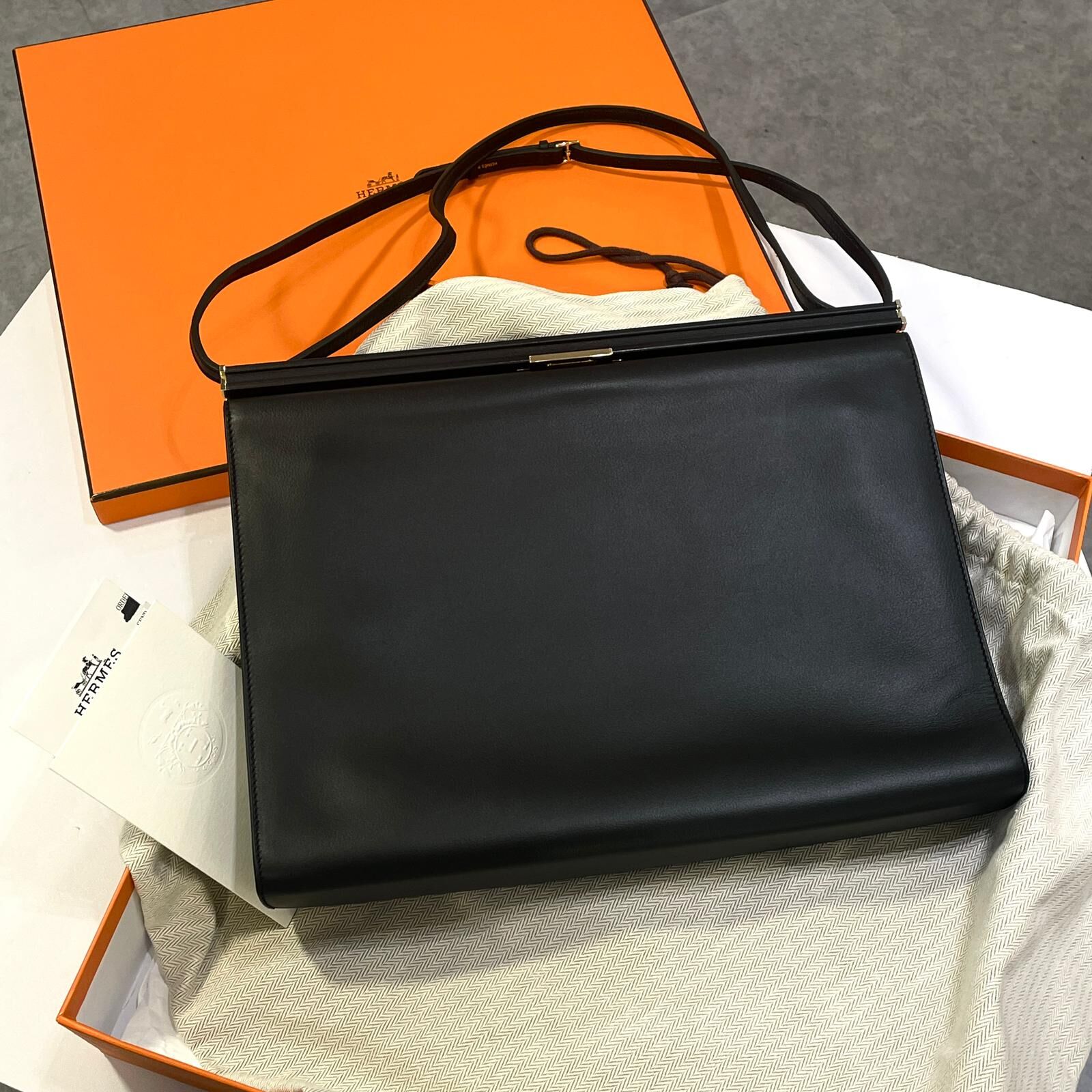 99%NEW接近全新HERMES CLIC H 33 黑色香檳金EVERGRAIN皮D刻 H077858CPAA #兩年免費保養 #香榭站正品
