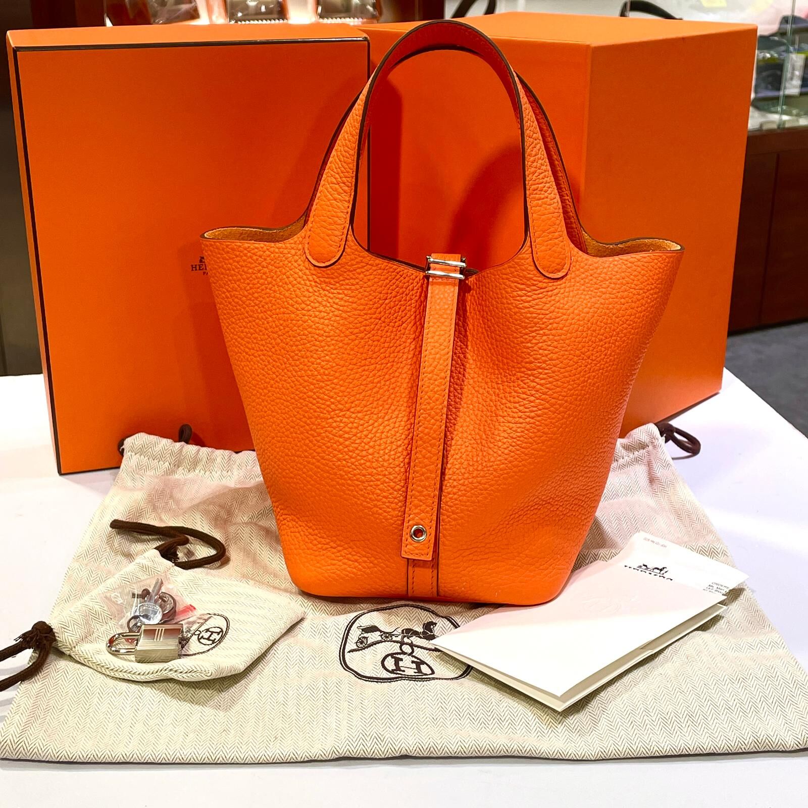 全新PICOTIN 18 橙色TC皮,銀扣, #P18 #菜藍子18 #BRAND NEW #香榭站正品