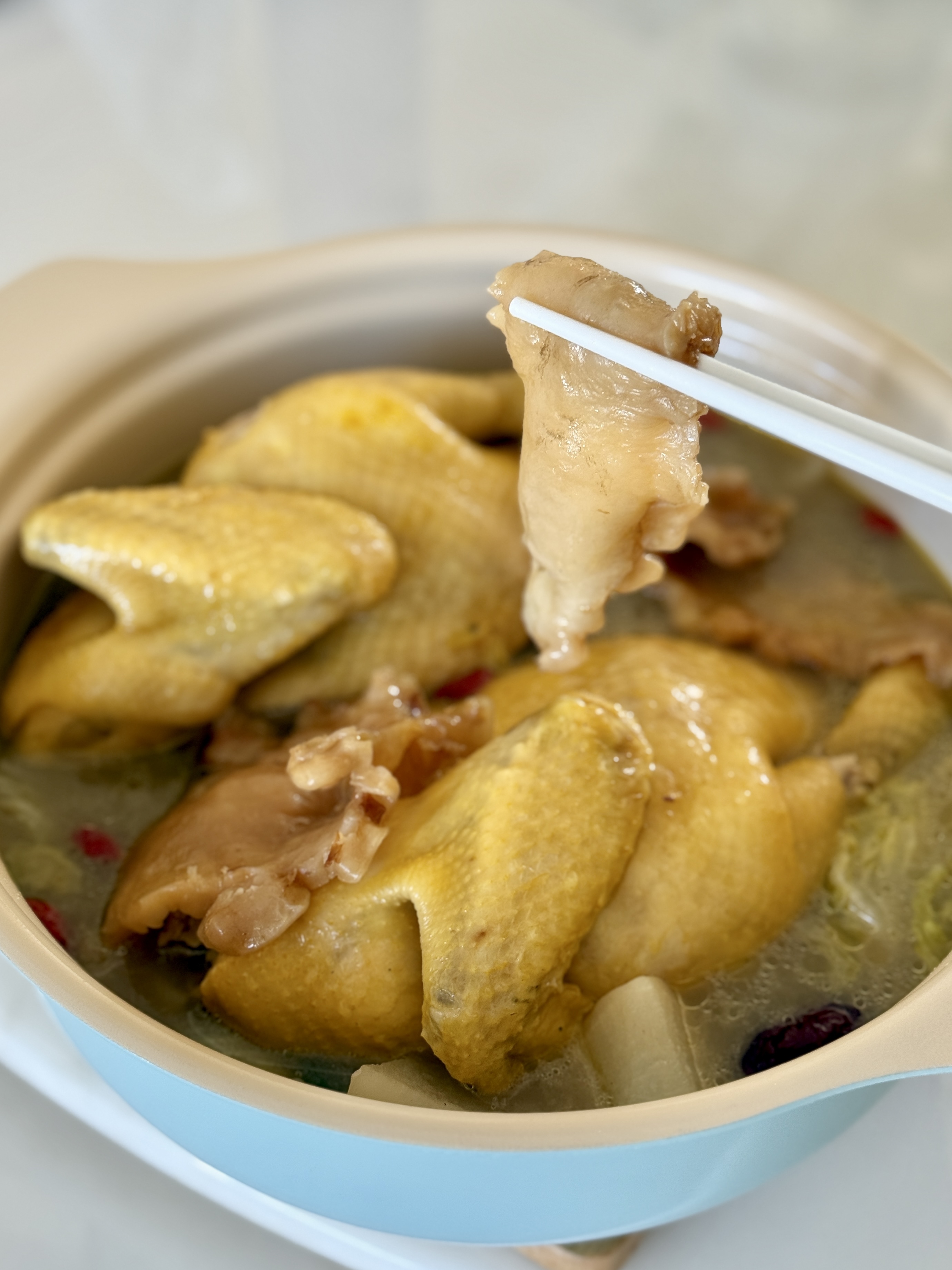 超滑胡椒花膠雞煲