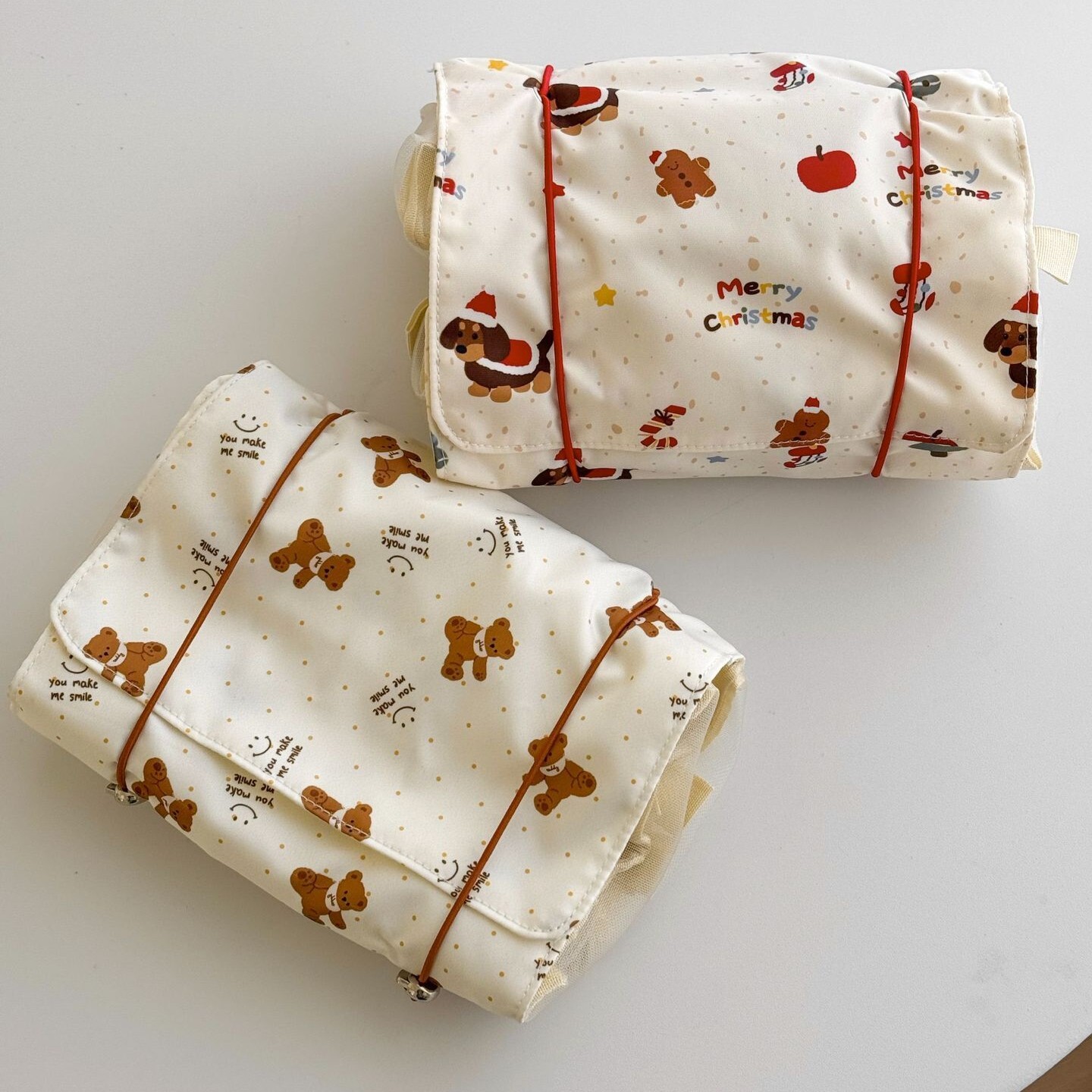 《6472》圍巾小熊插畫綑綁式分隔化妝品收納