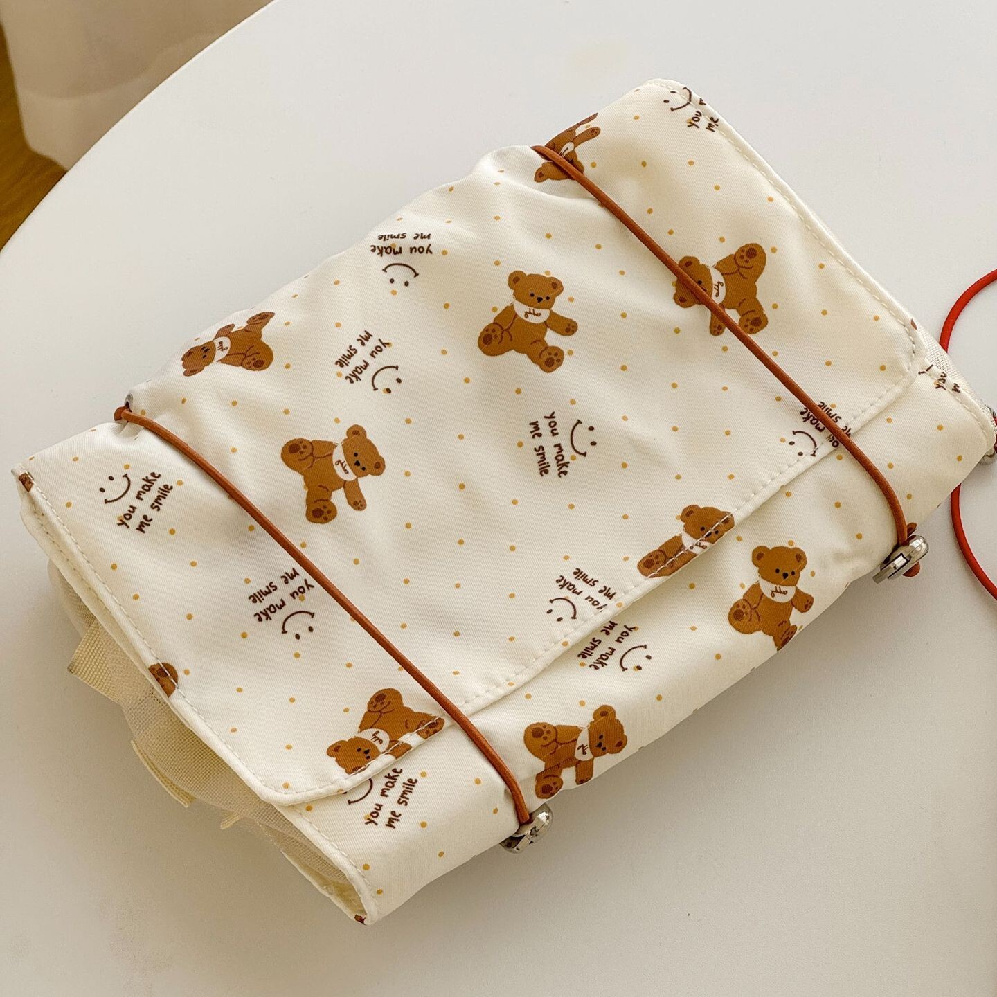 《6472》圍巾小熊插畫綑綁式分隔化妝品收納