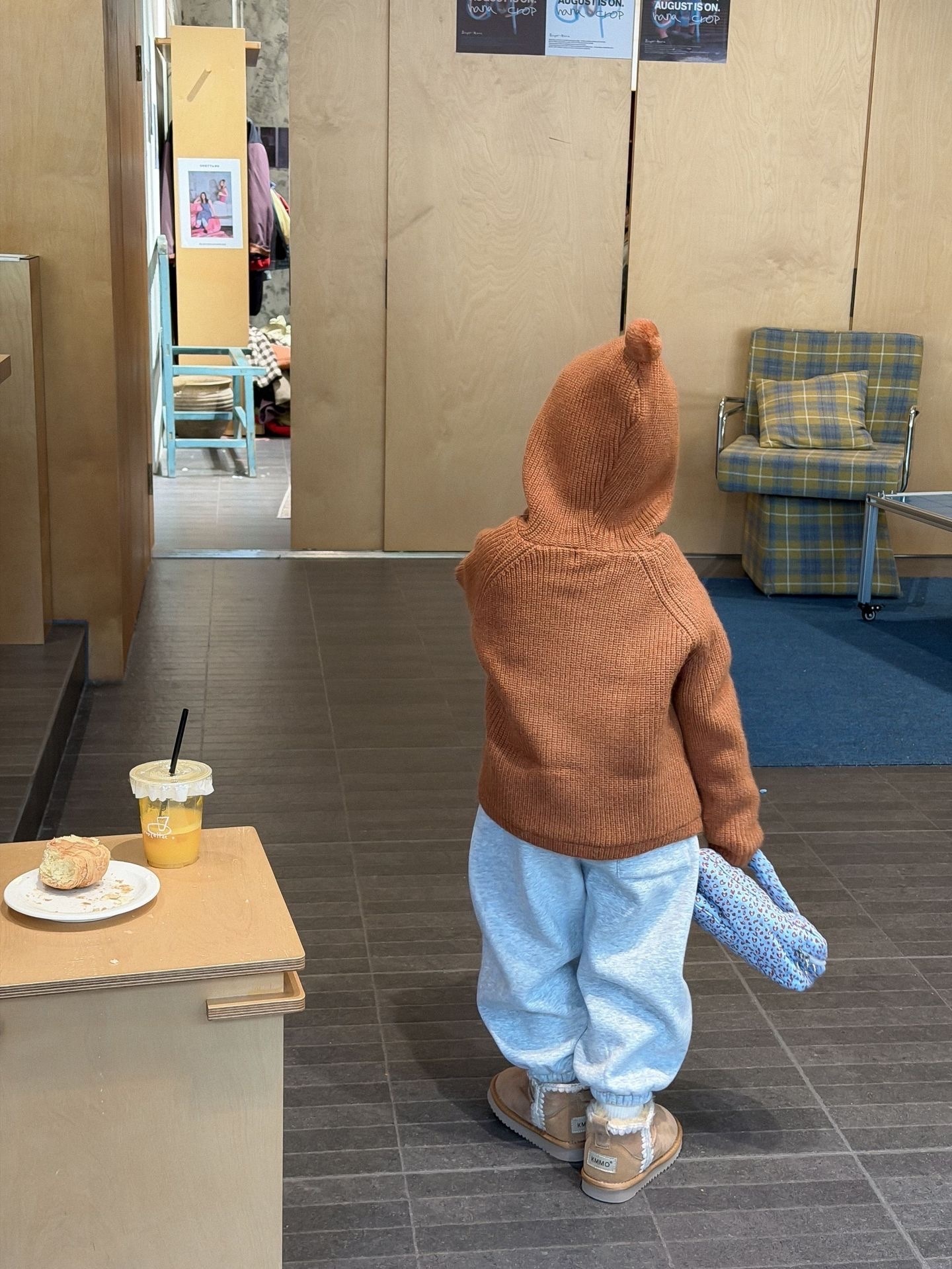 冬季加厚可愛小雪球連帽上衣/灰色加絨縮口褲