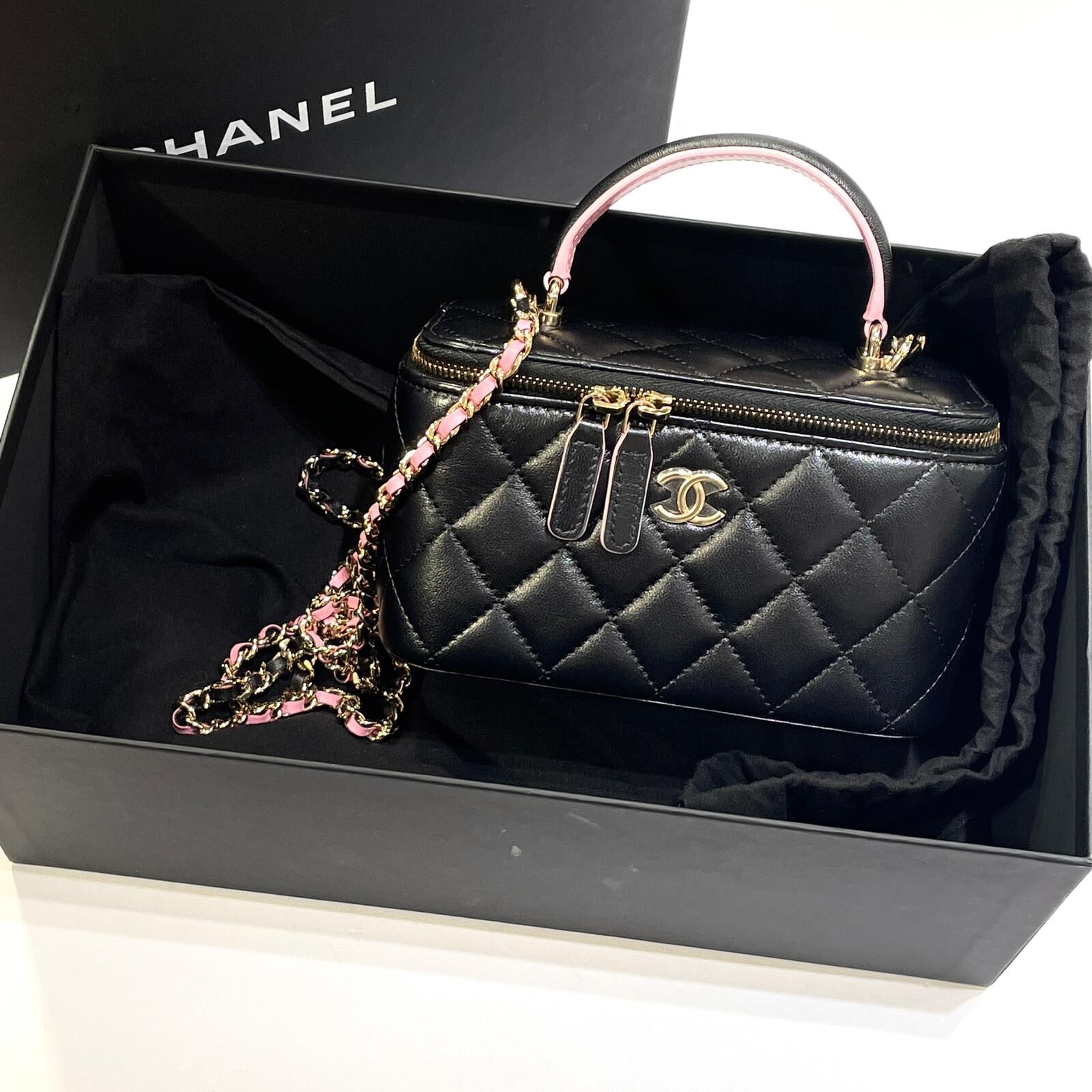 全新CHANEL長盒子 AP2199 黑色拼粉色羊皮淡金有鏡 #VANITY CASE #兩年免費保養 #BRAND NEW #香榭站正品