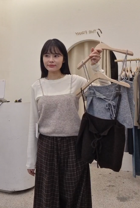 FP5325 後綁帶吊帶羊毛小可愛