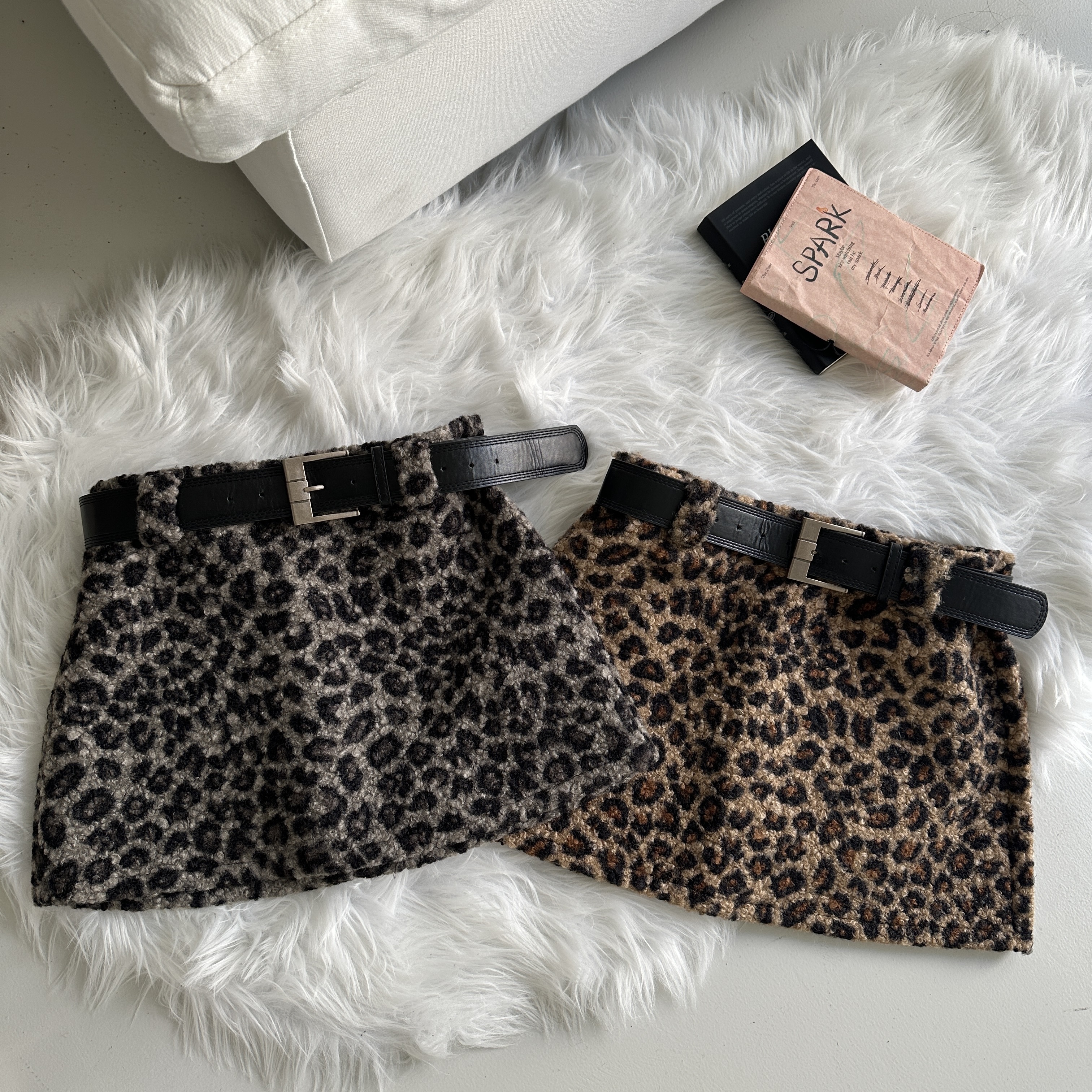 超時髦!附皮帶絨毛豹紋裙 62273