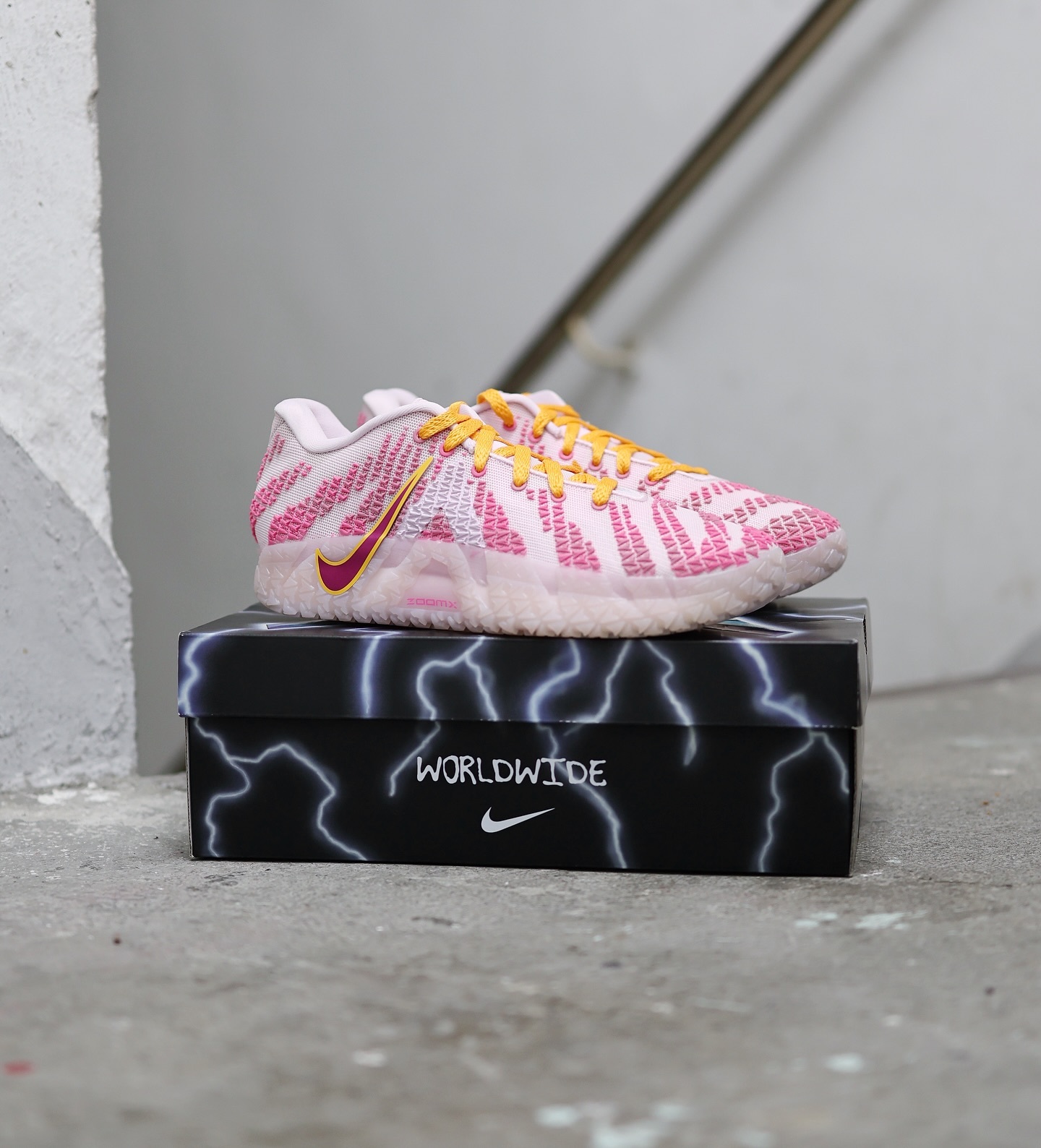 Nike Ja 3 Morant 3 Valentine’s Day‘ Pink莫蘭特 情人節 粉色HF2794-601