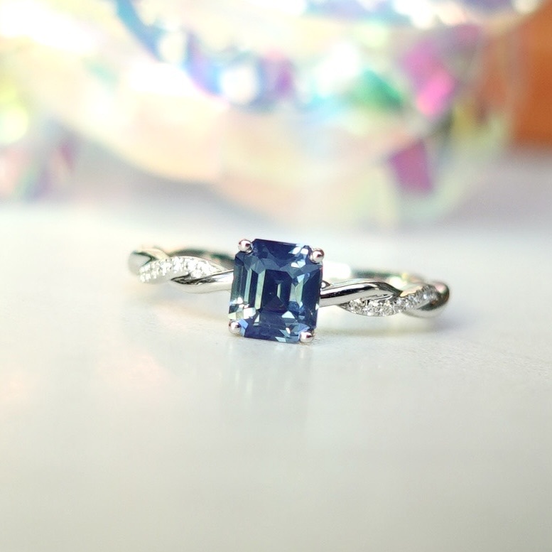 18K白金天然無燒藍綠色藍寶石鑽石戒指-Teal Color 配CGTL寶石鑑定證書