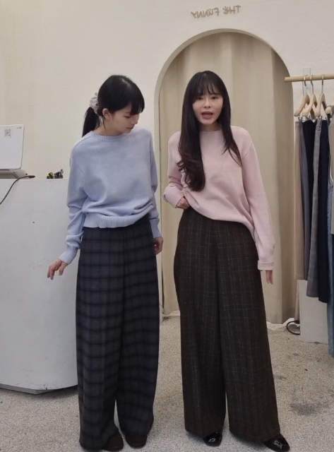 FP5303 羊毛50格紋後鬆緊鋪面西褲