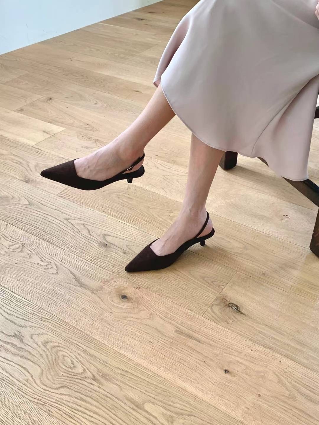 790 正韓知性麂皮尖頭跟鞋