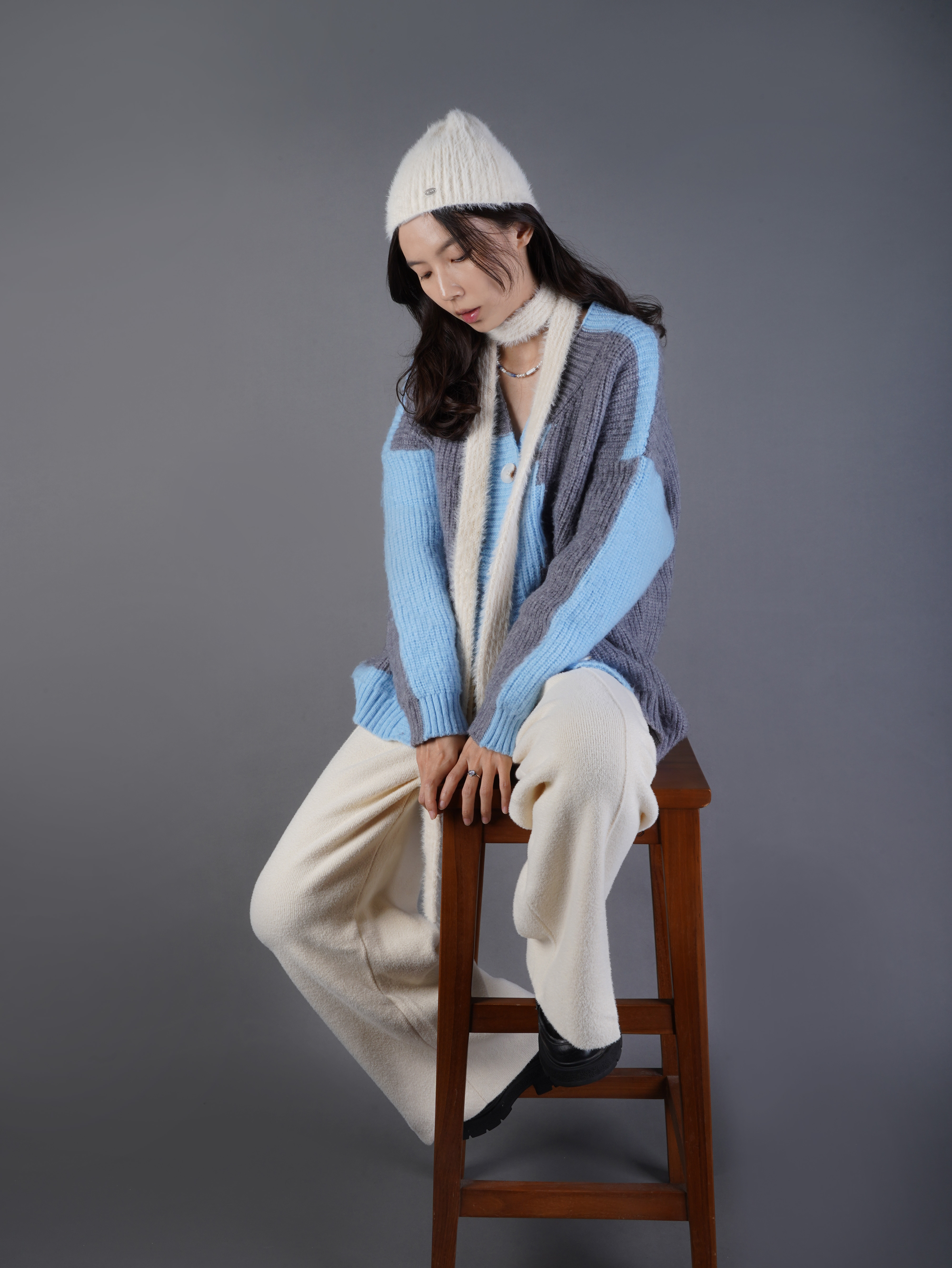 質感金標毛帽+圍巾| 奶油白