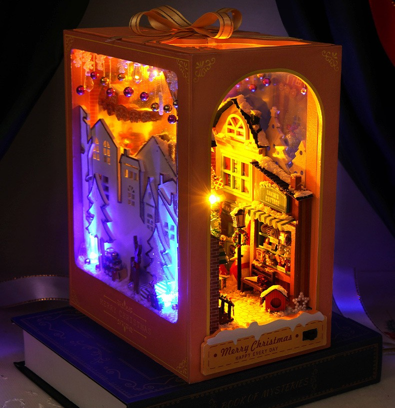 Christmas Bookhouse Assembly Model