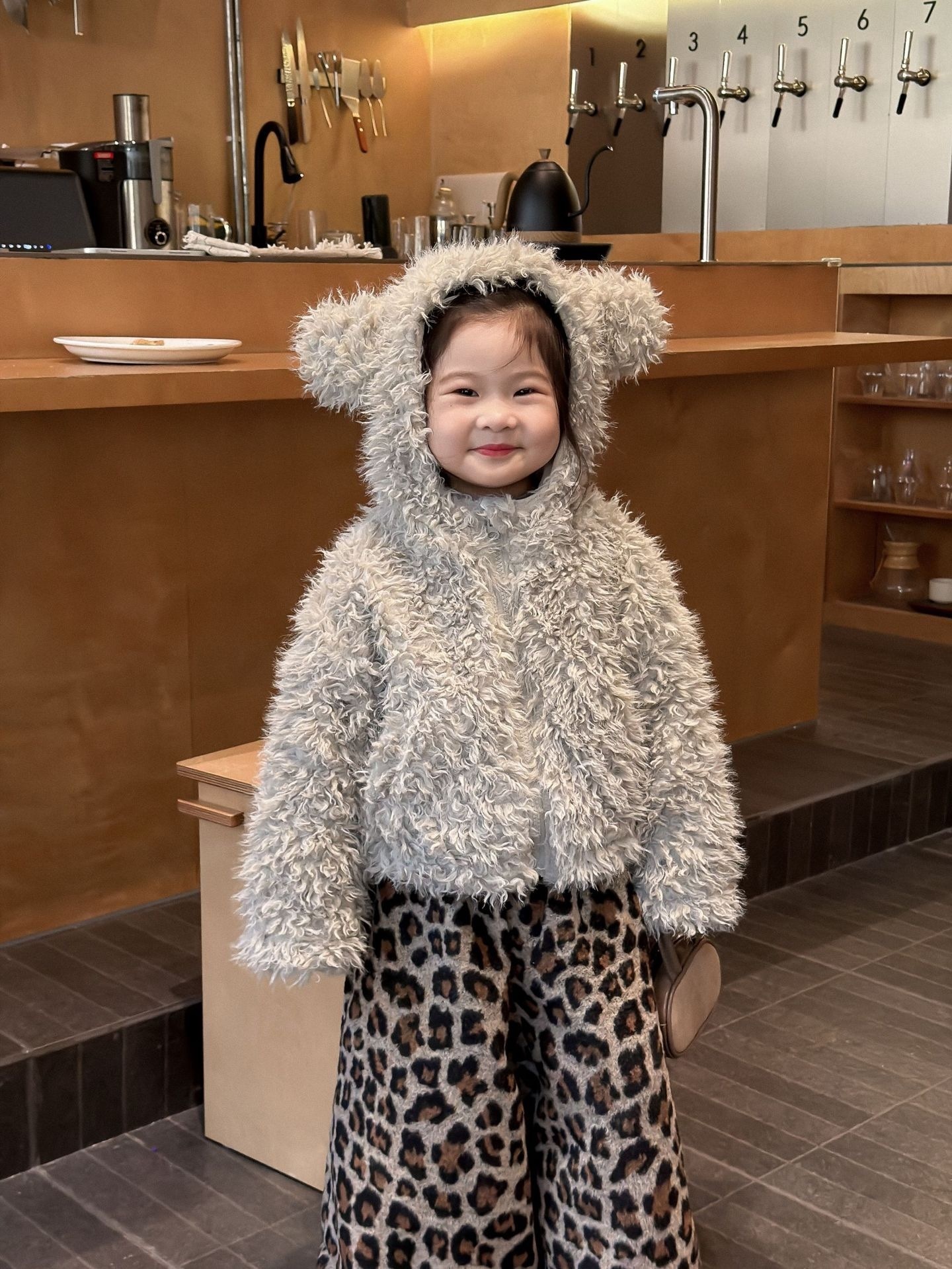 可愛加絨毛毛耳朵外套