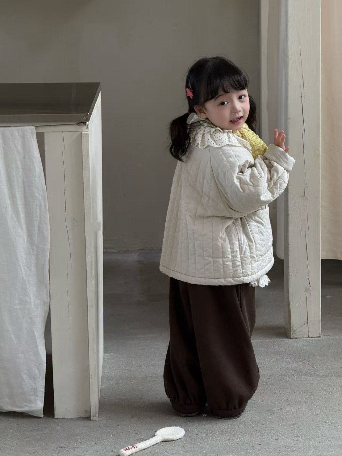 花邊領雙貼袋棉外套