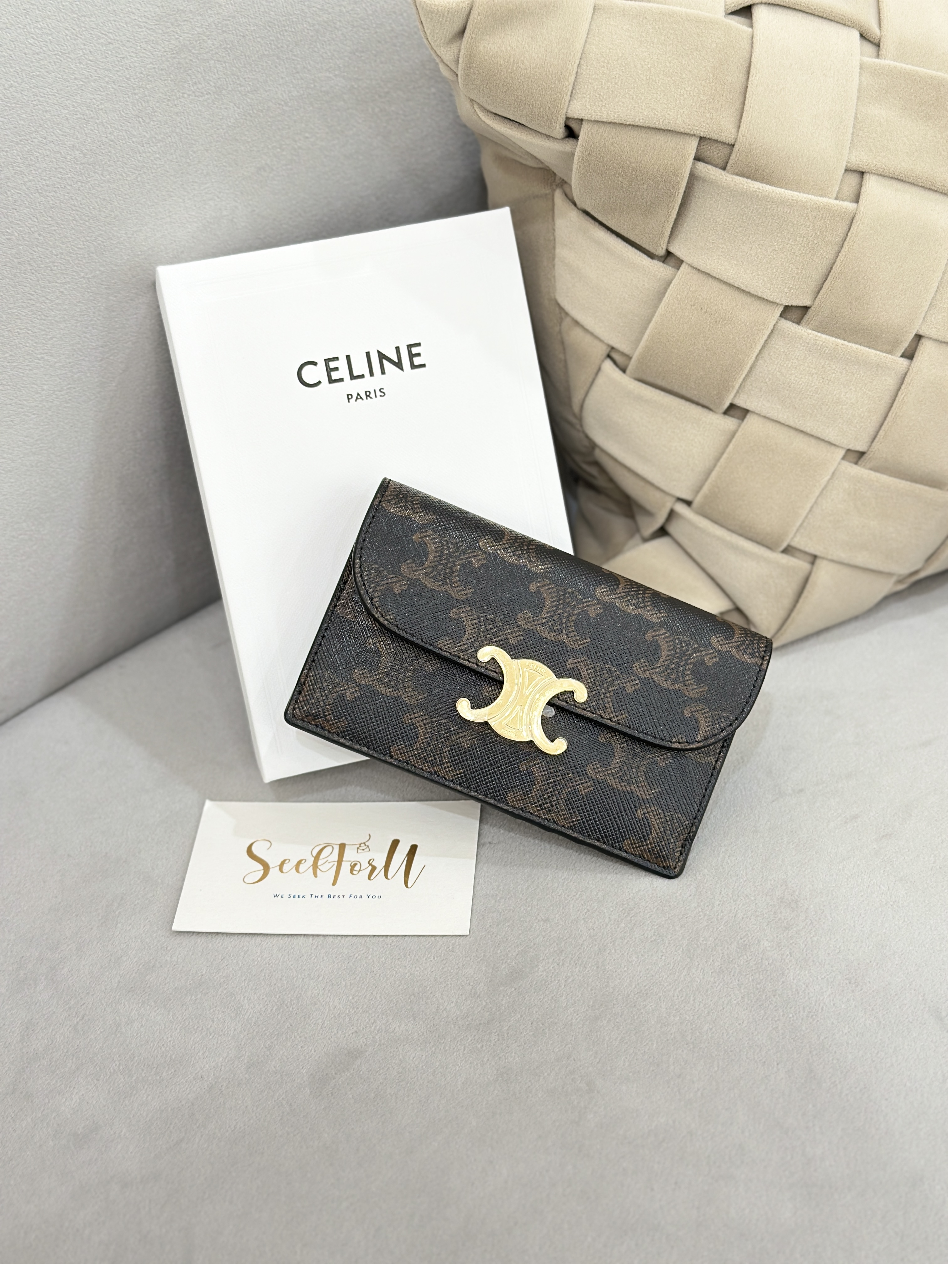 CELINE Long Cardholder With Flap Triomphe
