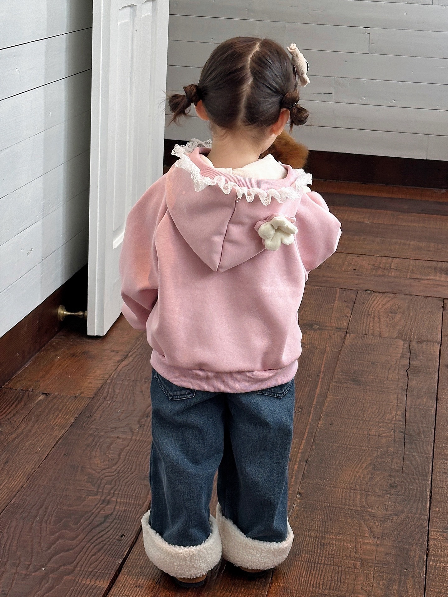 可愛熊熊花邊加絨上衣