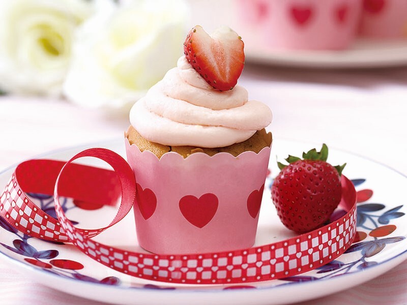 聖誕蛋糕,士多啤梨杯子蛋糕,微蒸烤焗爐,德國寶焗爐,聖誕派對甜品