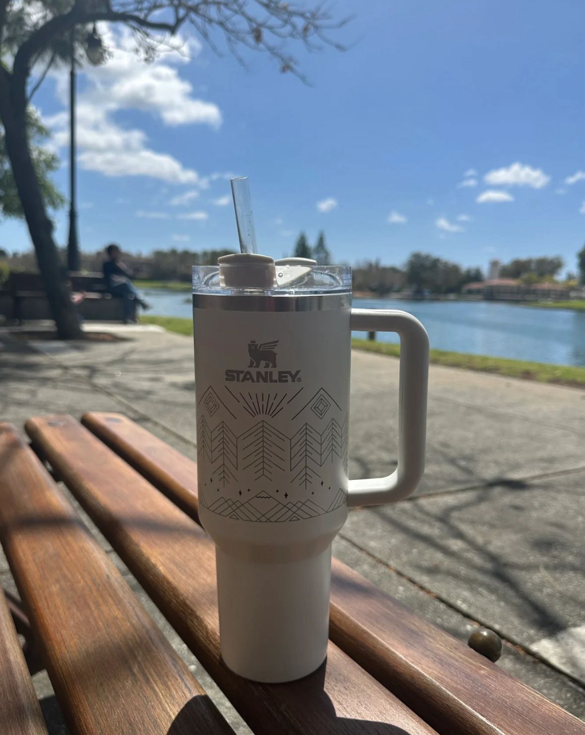 【預購】Q121506 Stanley Winterscape Quencher H2.0 FlowState™保溫杯 | 40盎司