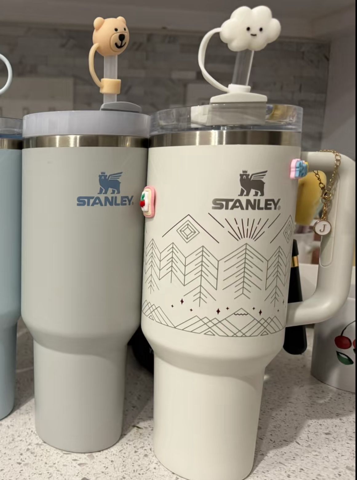 【預購】Q121506 Stanley Winterscape Quencher H2.0 FlowState™保溫杯 | 40盎司