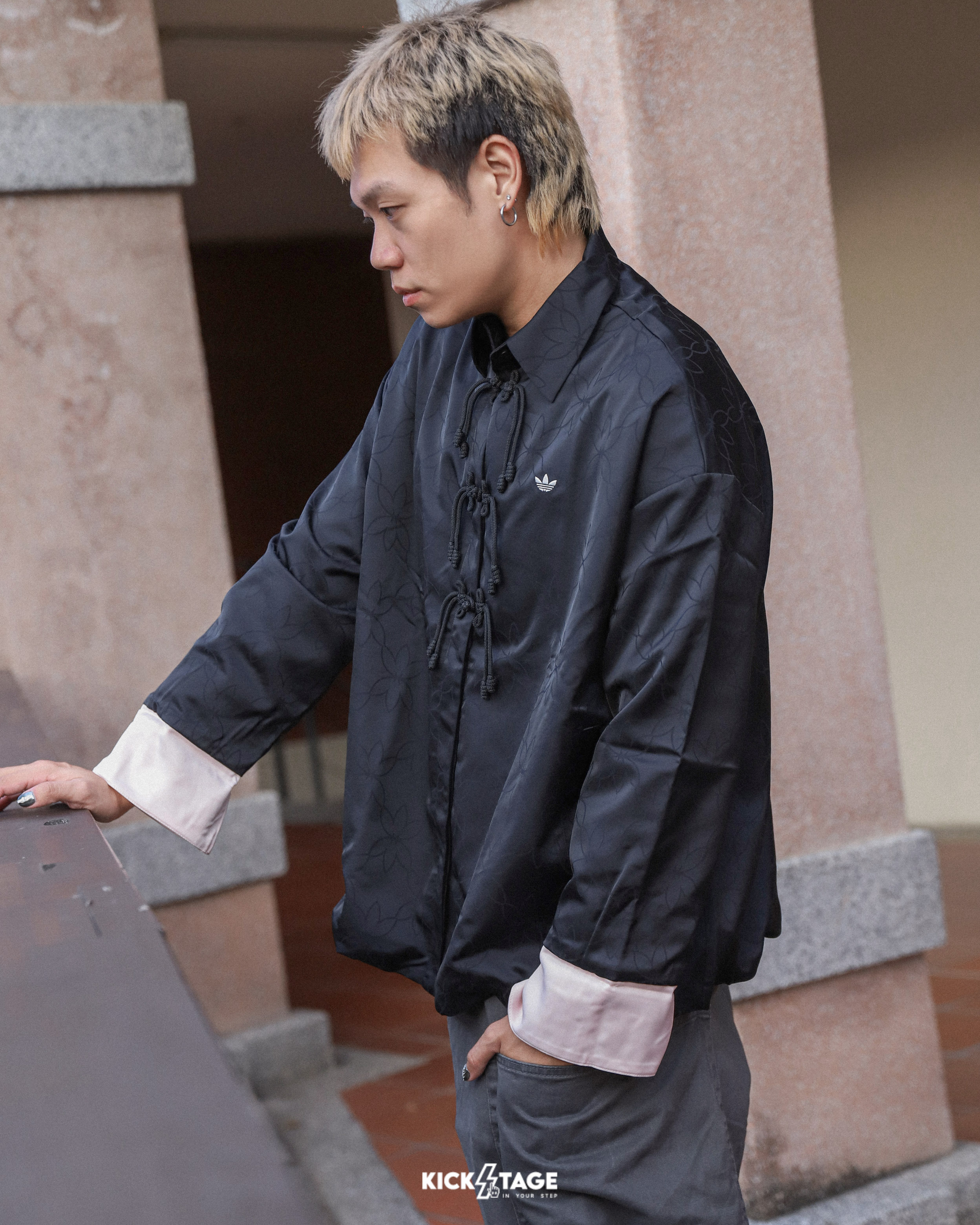 女款 ADIDAS NEW CHINESSE 黑色 粉色 中國風 新年系列 新中式 緹花 寬鬆 三葉草 襯衫式 外套【KB6407/KB6408】ADLP CNY