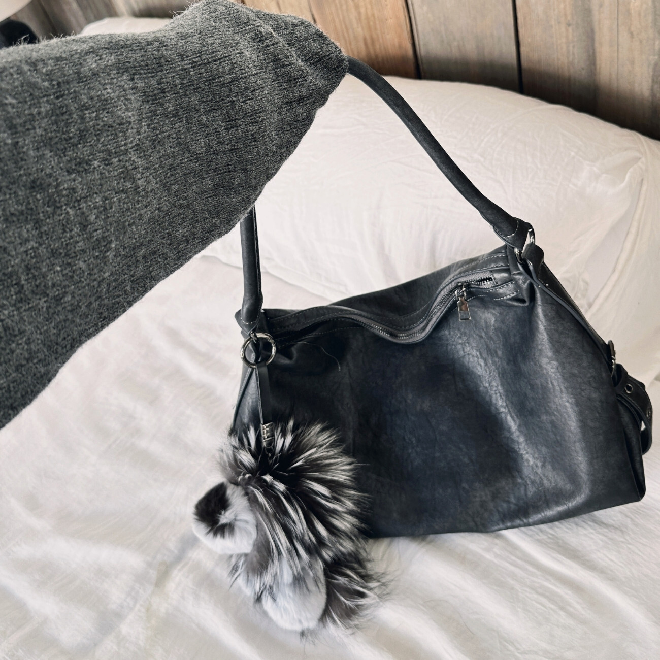 【小獅子出沒】DOMISS斜背包 吊飾 斜背包-2色