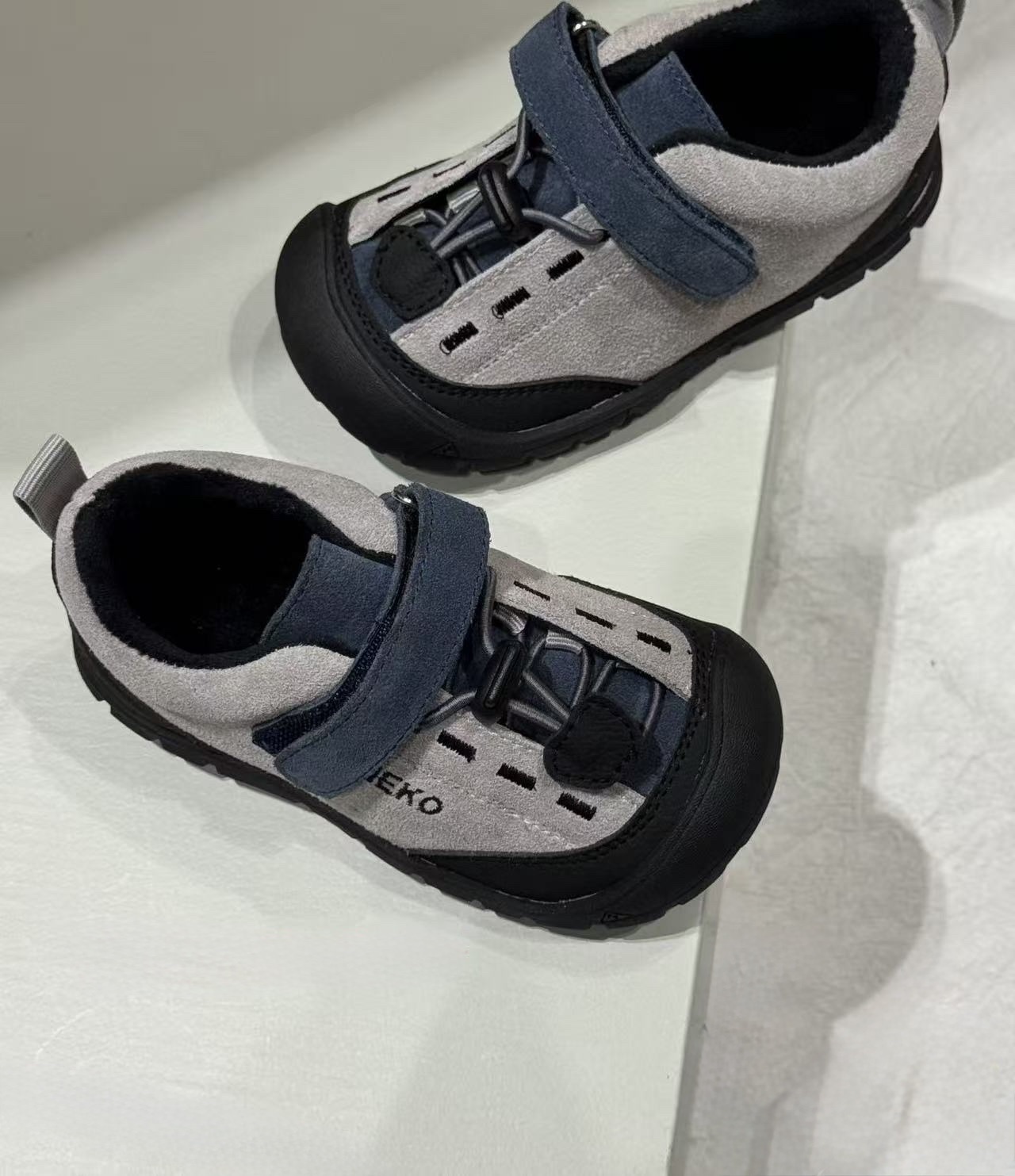 74043戶外登山鞋