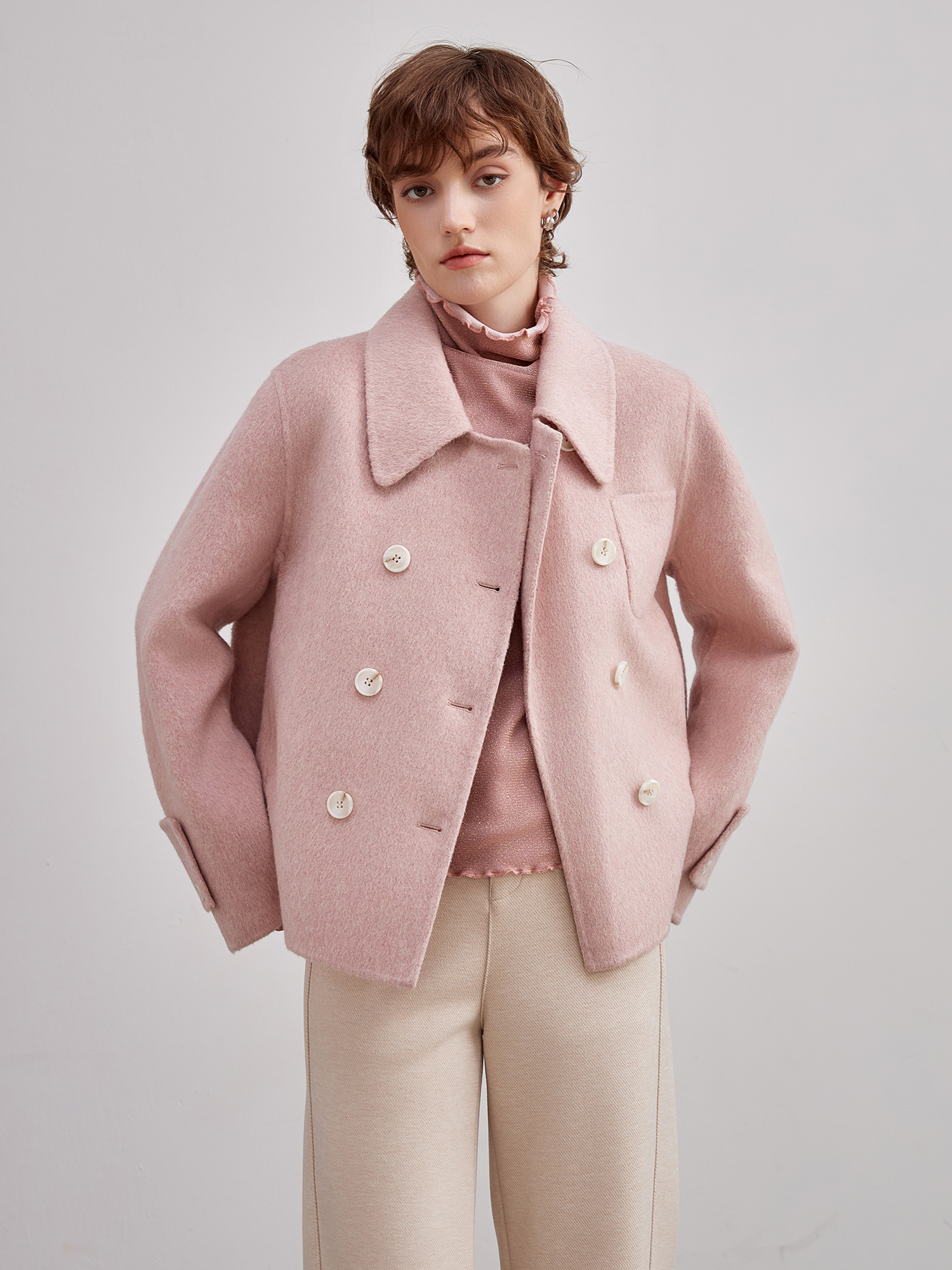 mi-tu 短款羊毛大衣