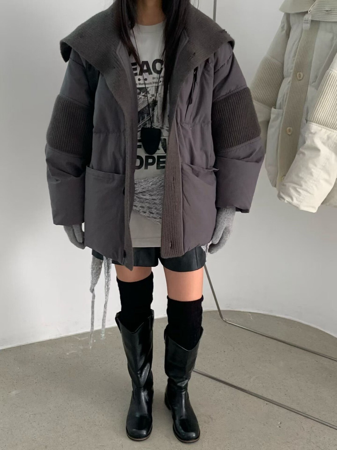 #AD06翻領拼接鴨絨外套(白/墨)