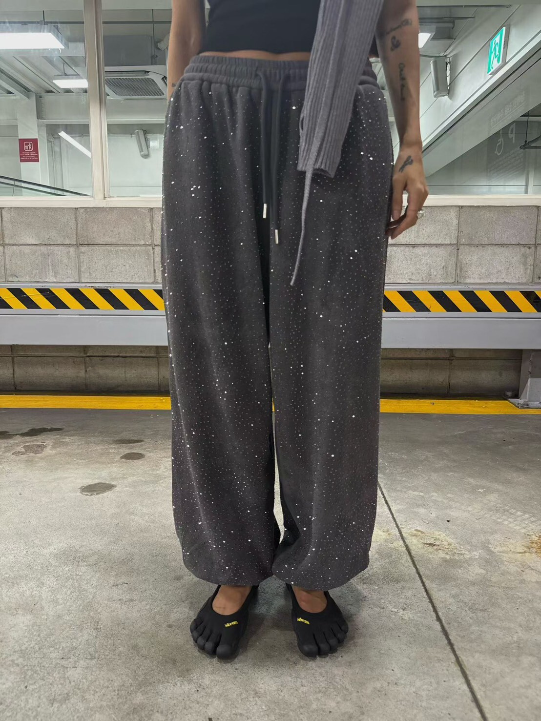 #AD10超級閃亮水鑽棉褲(黑/灰)