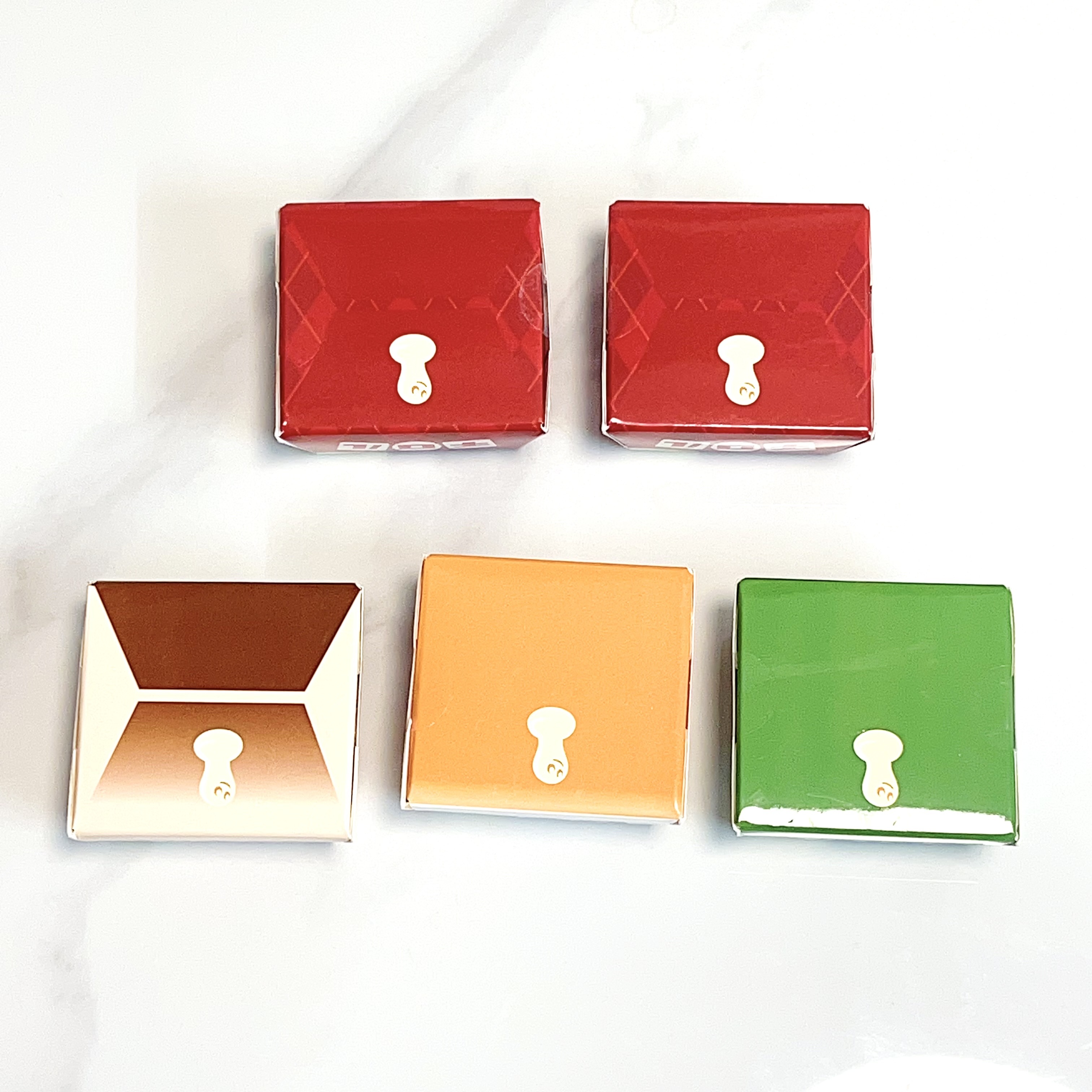 チロル Japan chocolate squishy