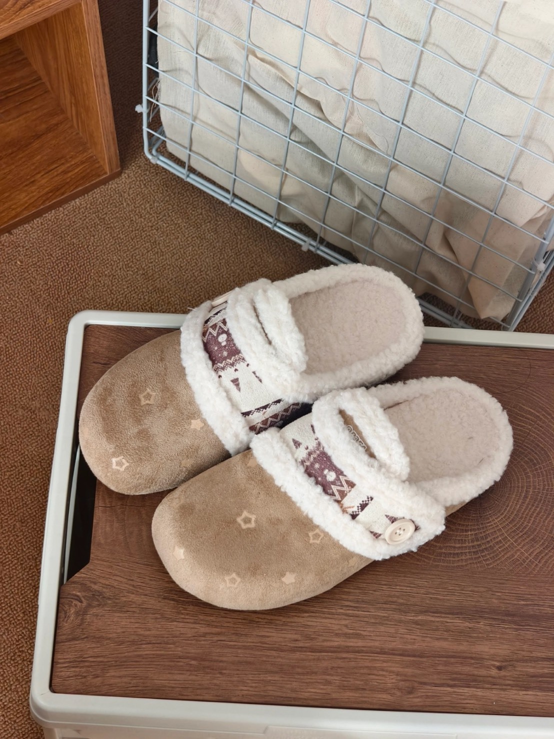 可愛的你 費爾島 加絨 勃肯拖