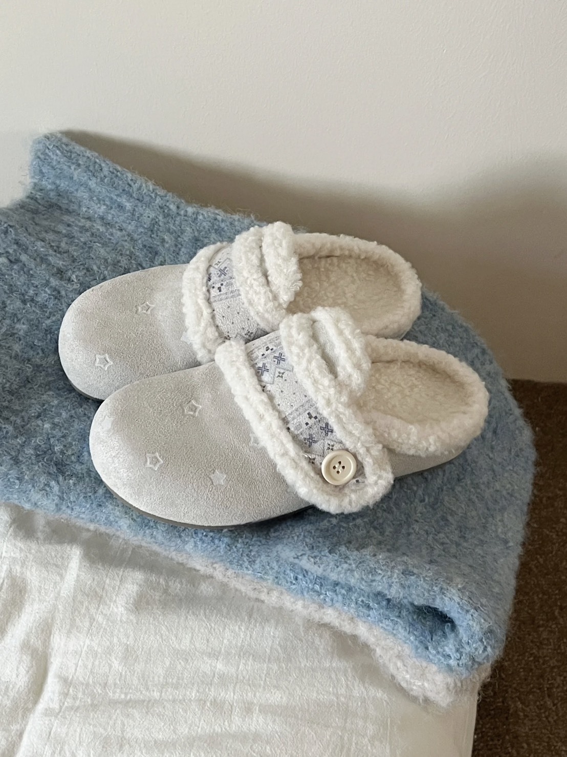 可愛的你 費爾島 加絨 勃肯拖