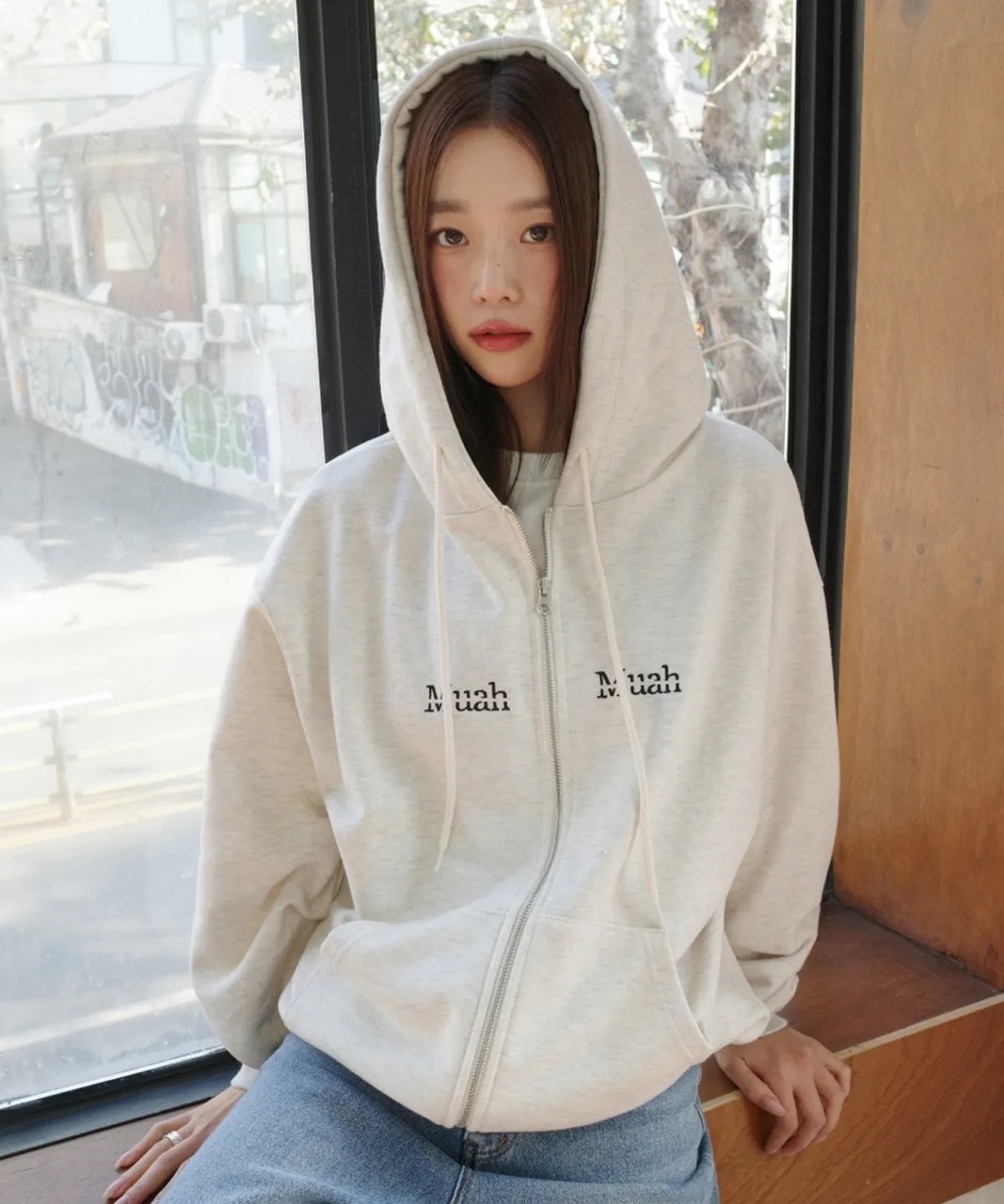 🇰🇷 MUAHMUAH 刺繡LOGO 連帽外套 抽繩 灰色 白色 黑色 / 預購