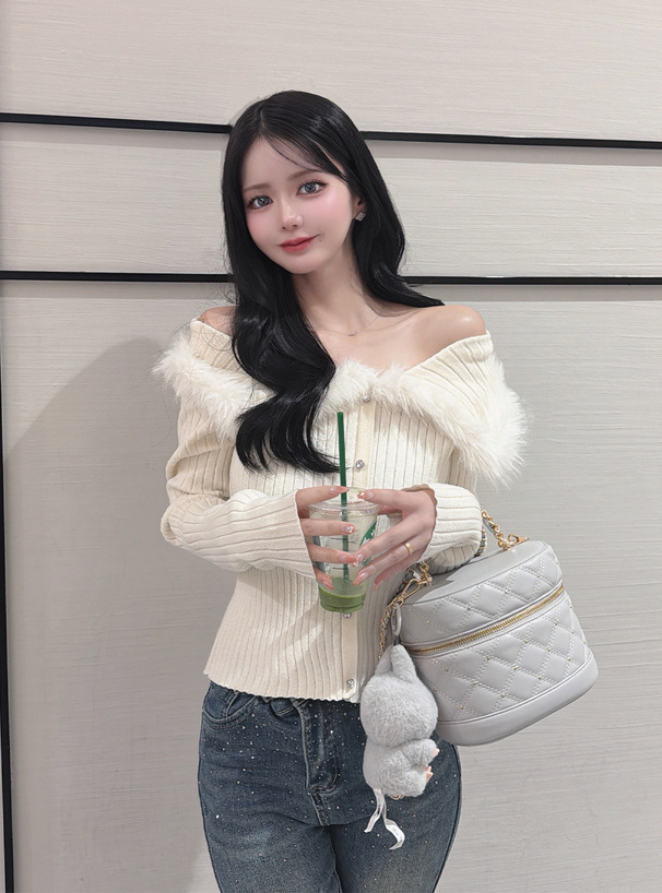 GRL 毛絨針織一字領