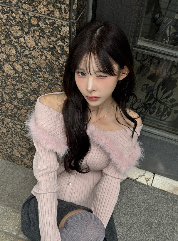 GRL 毛絨針織一字領