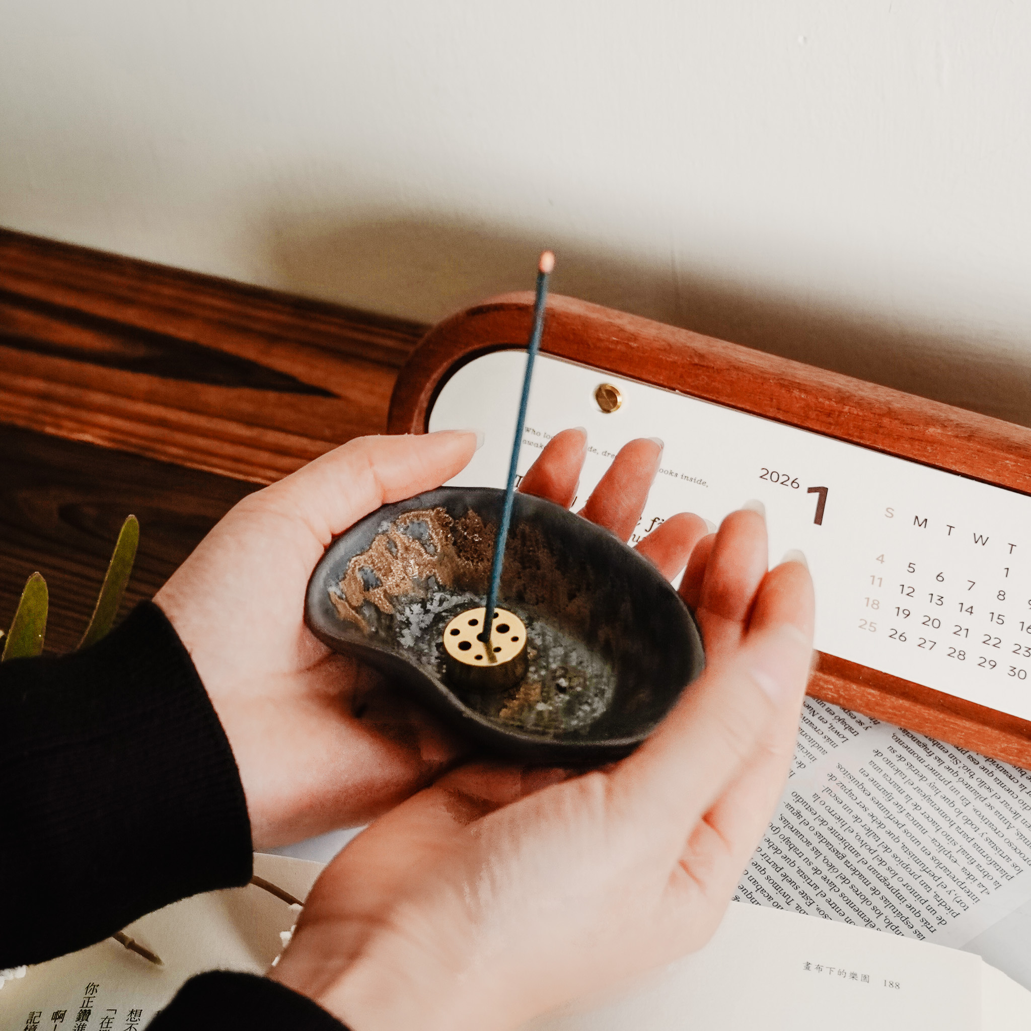 仿舊色釉線香座(附香插) 共兩款